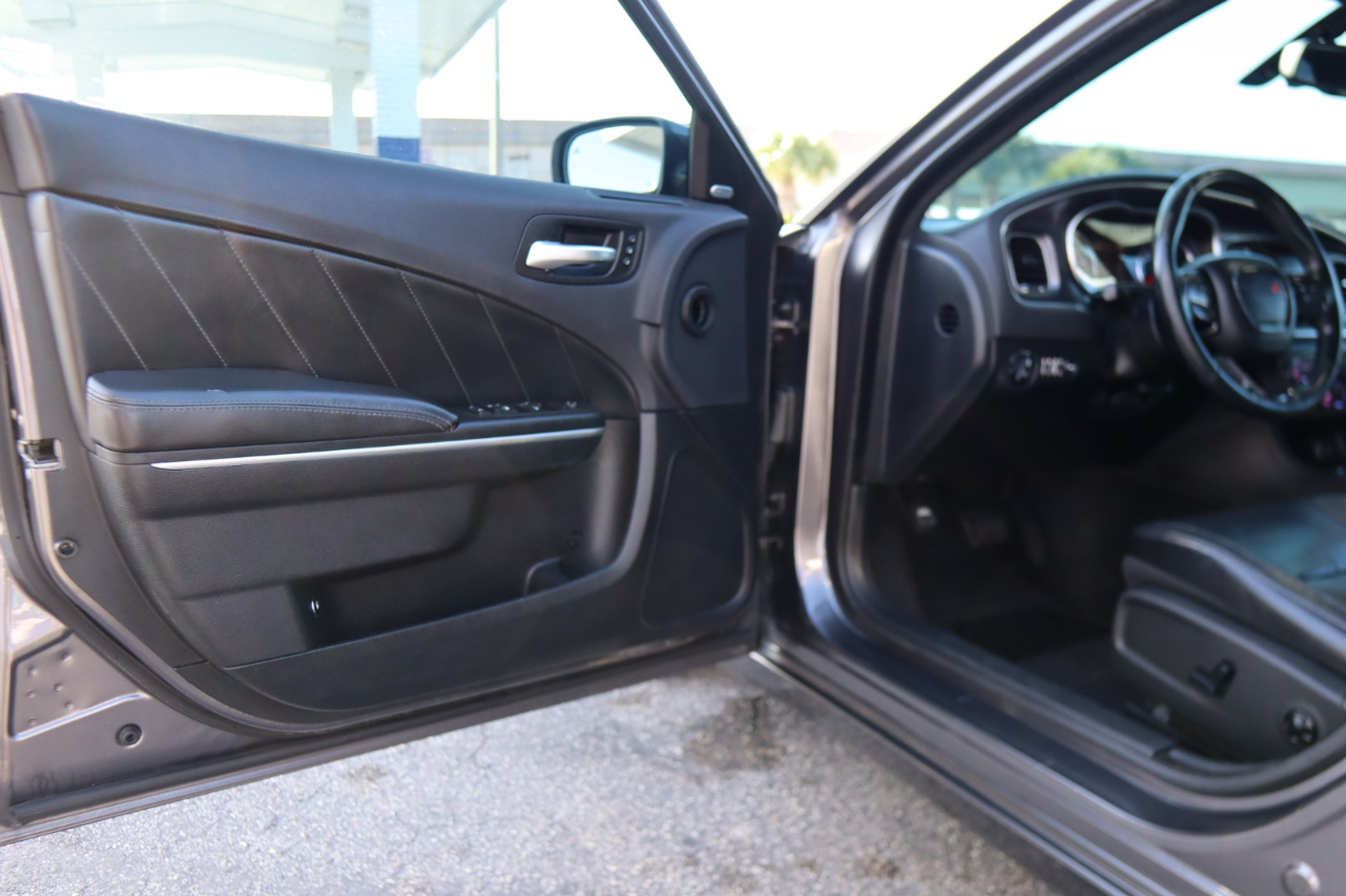 Dodge Charger 4dr Sdn RT RWD 2015 Dodge Charger 4dr Sdn RT RWD 2015