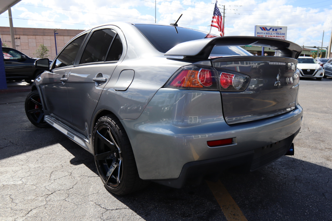 Mitsubishi Lancer Evolution 4dr Sdn Man GSR 2015 Mitsubishi Lancer Evolution 4dr Sdn Man GSR 2015