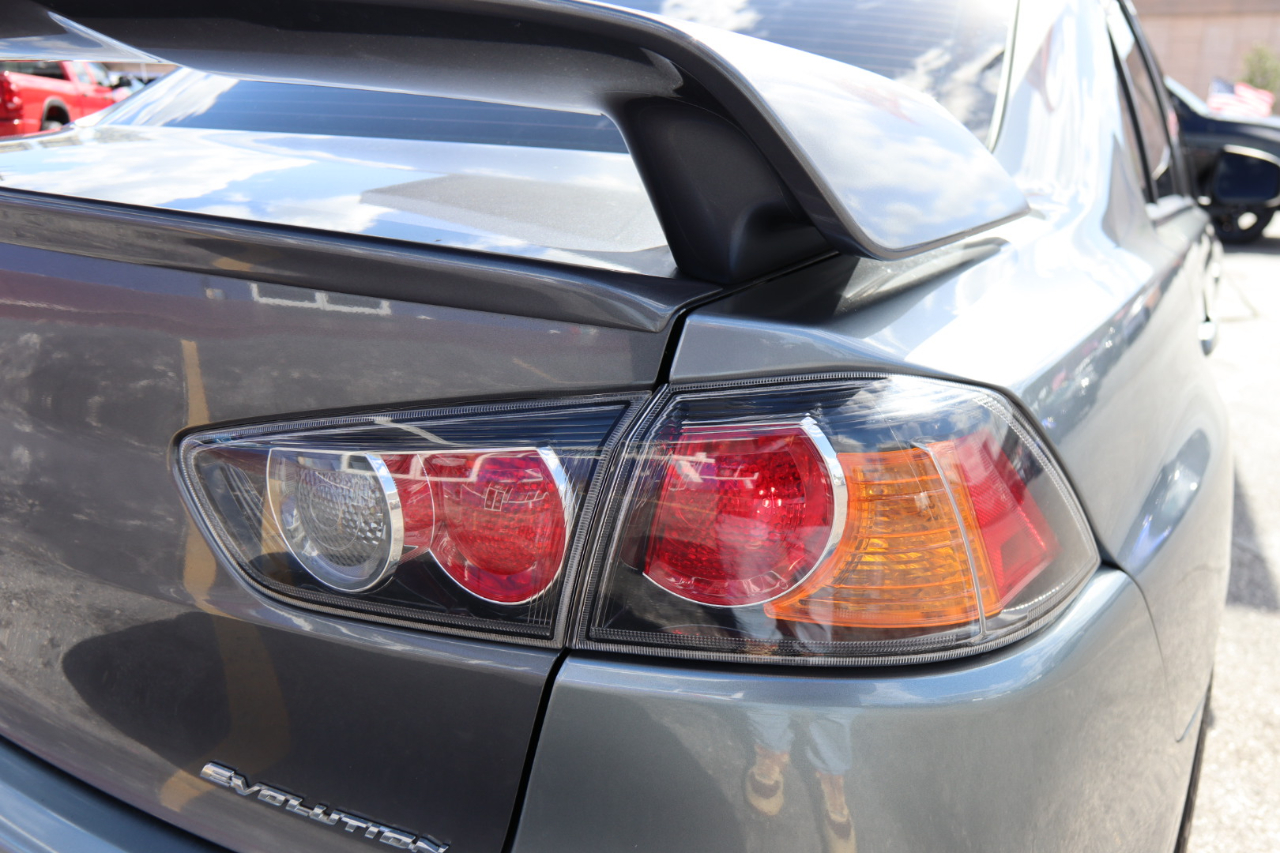Mitsubishi Lancer Evolution 4dr Sdn Man GSR 2015 Mitsubishi Lancer Evolution 4dr Sdn Man GSR 2015