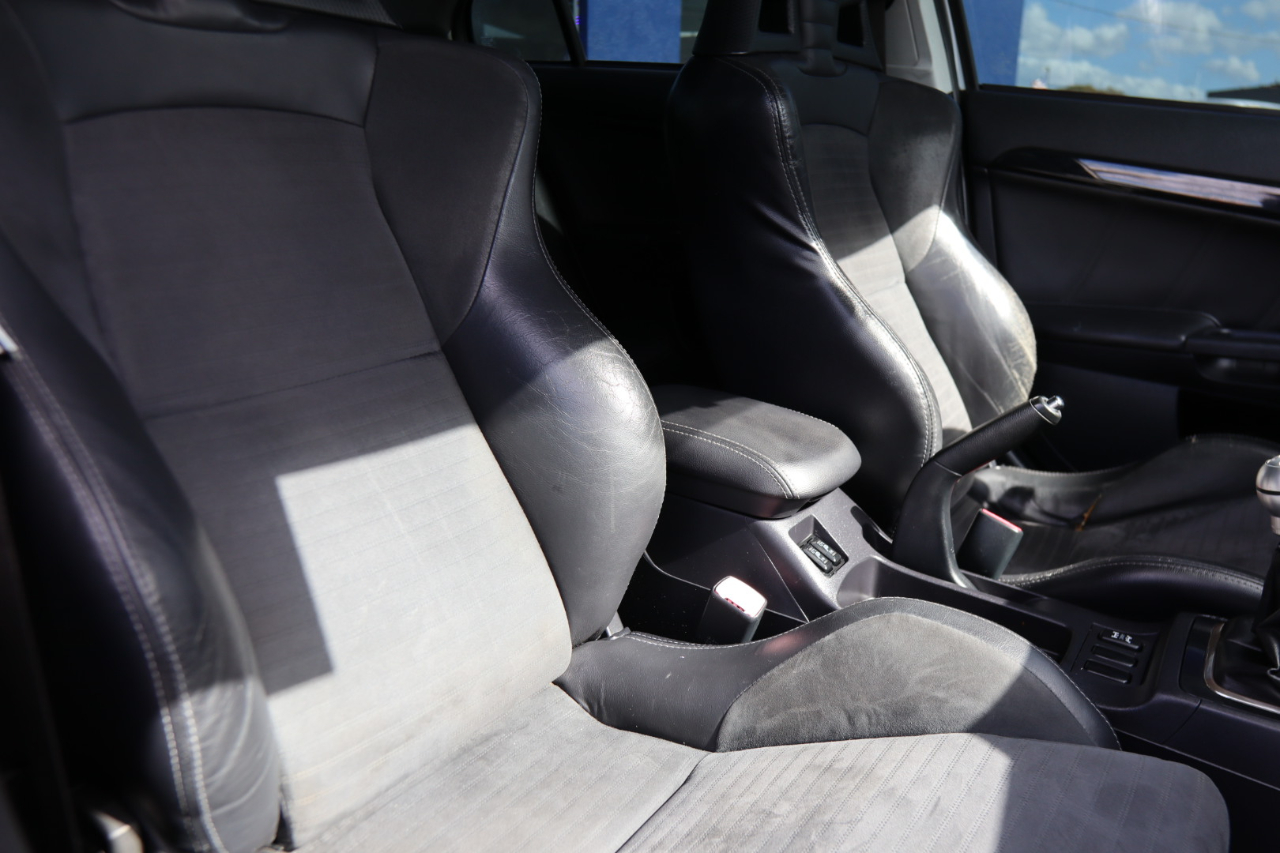 Mitsubishi Lancer Evolution 4dr Sdn Man GSR 2015 Mitsubishi Lancer Evolution 4dr Sdn Man GSR 2015