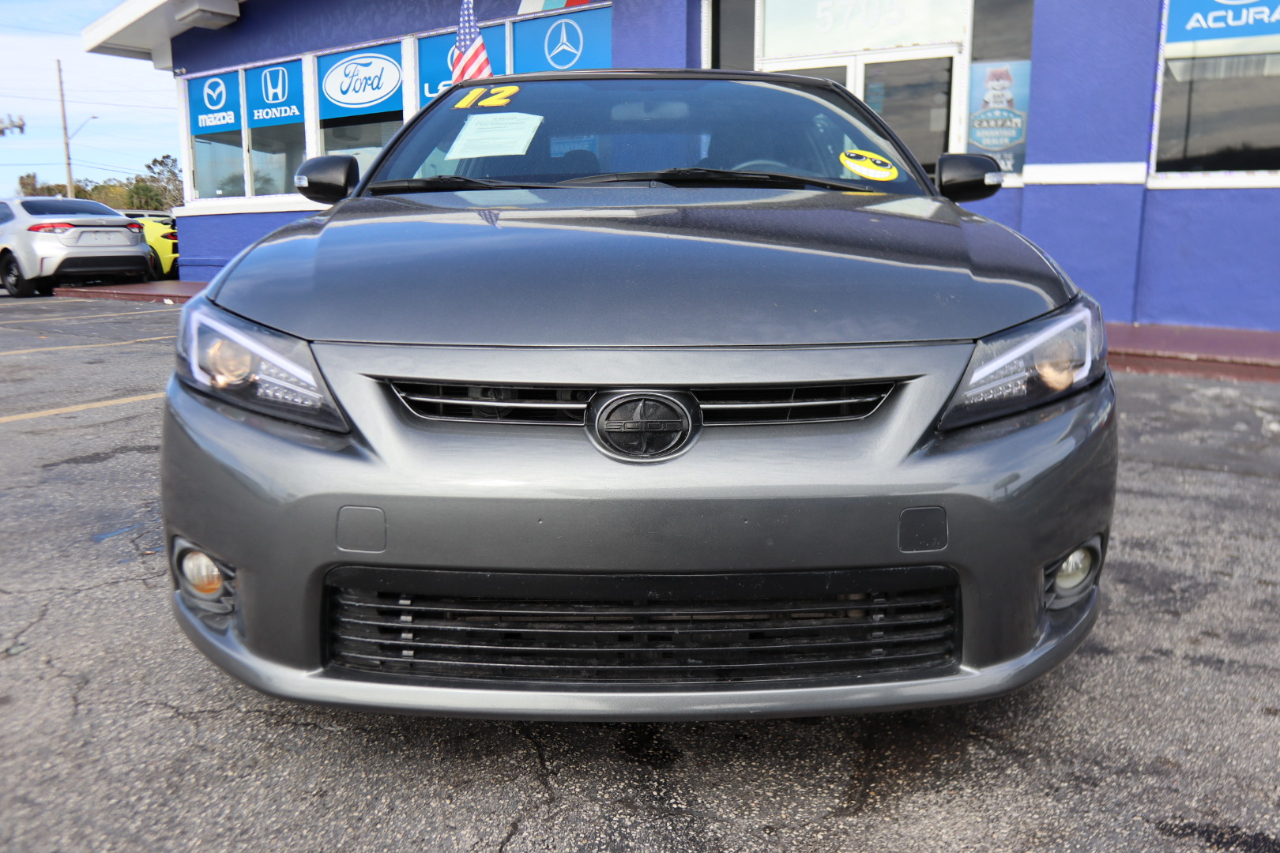 Scion tC 2dr HB Man (Natl) 2012