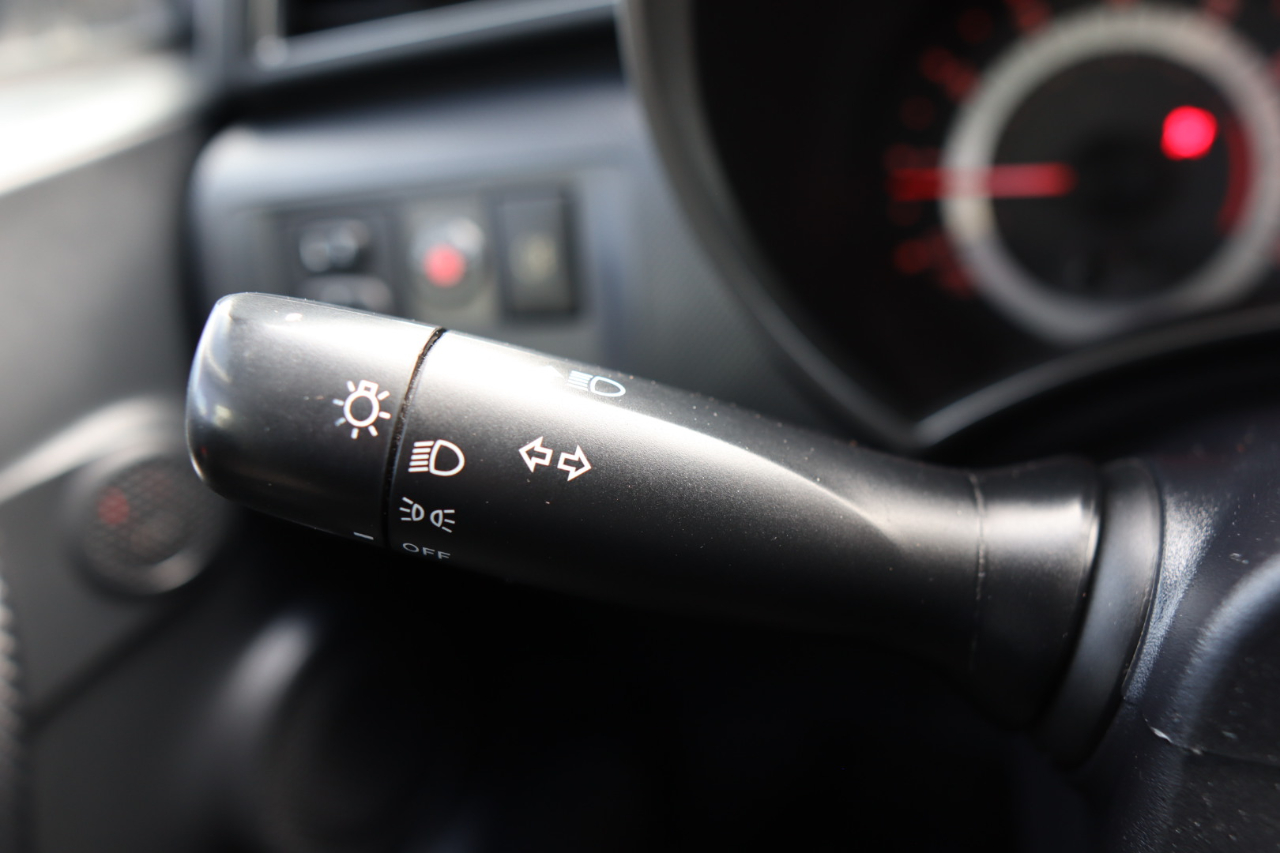 Scion tC 2dr HB Man (Natl) 2012