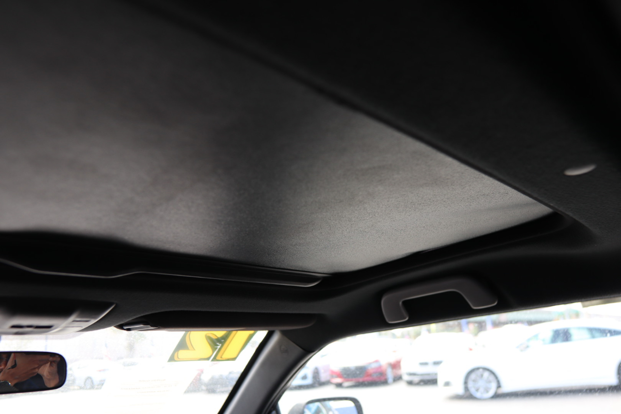 Scion tC 2dr HB Man (Natl) 2012