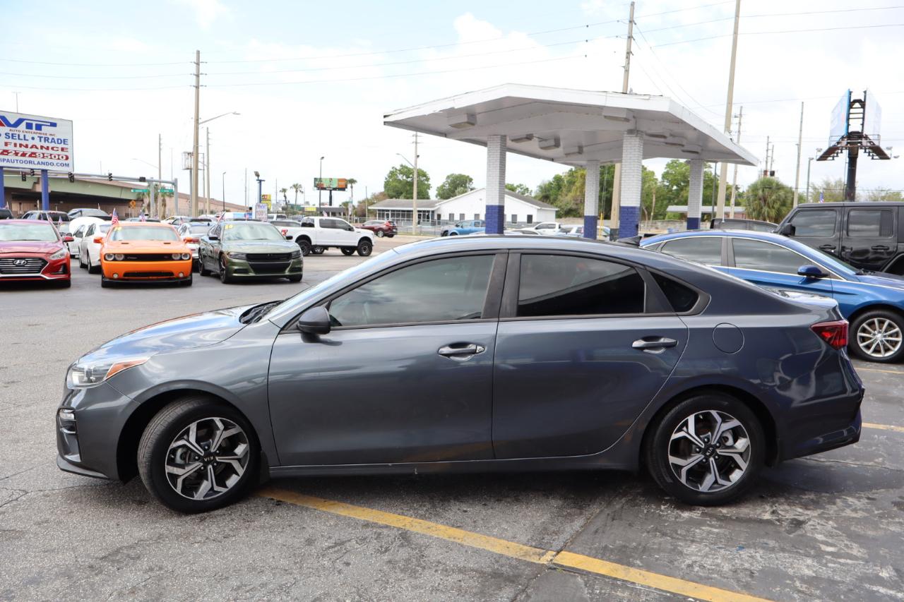 Kia Forte LXS IVT 2021