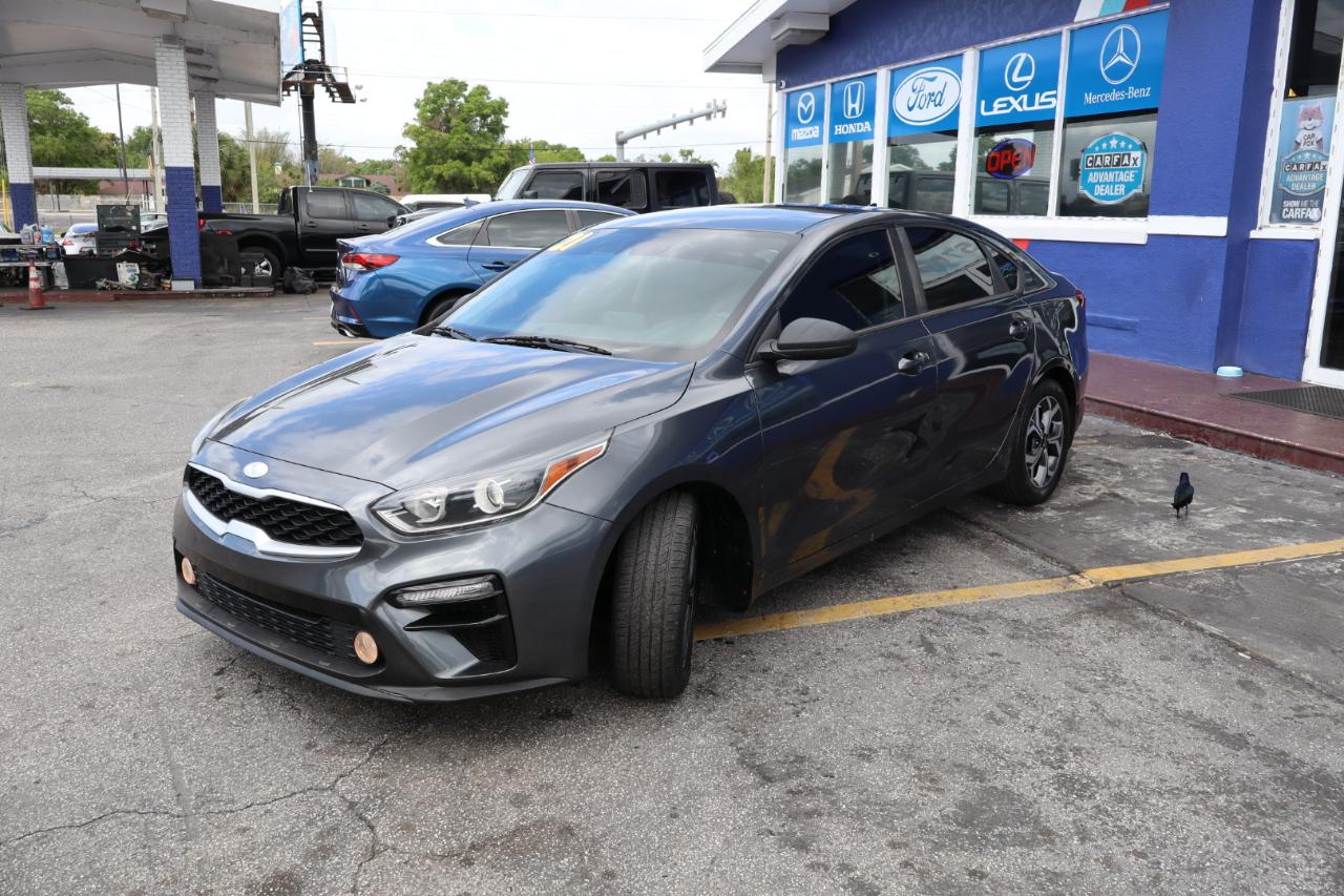 Kia Forte LXS IVT 2021