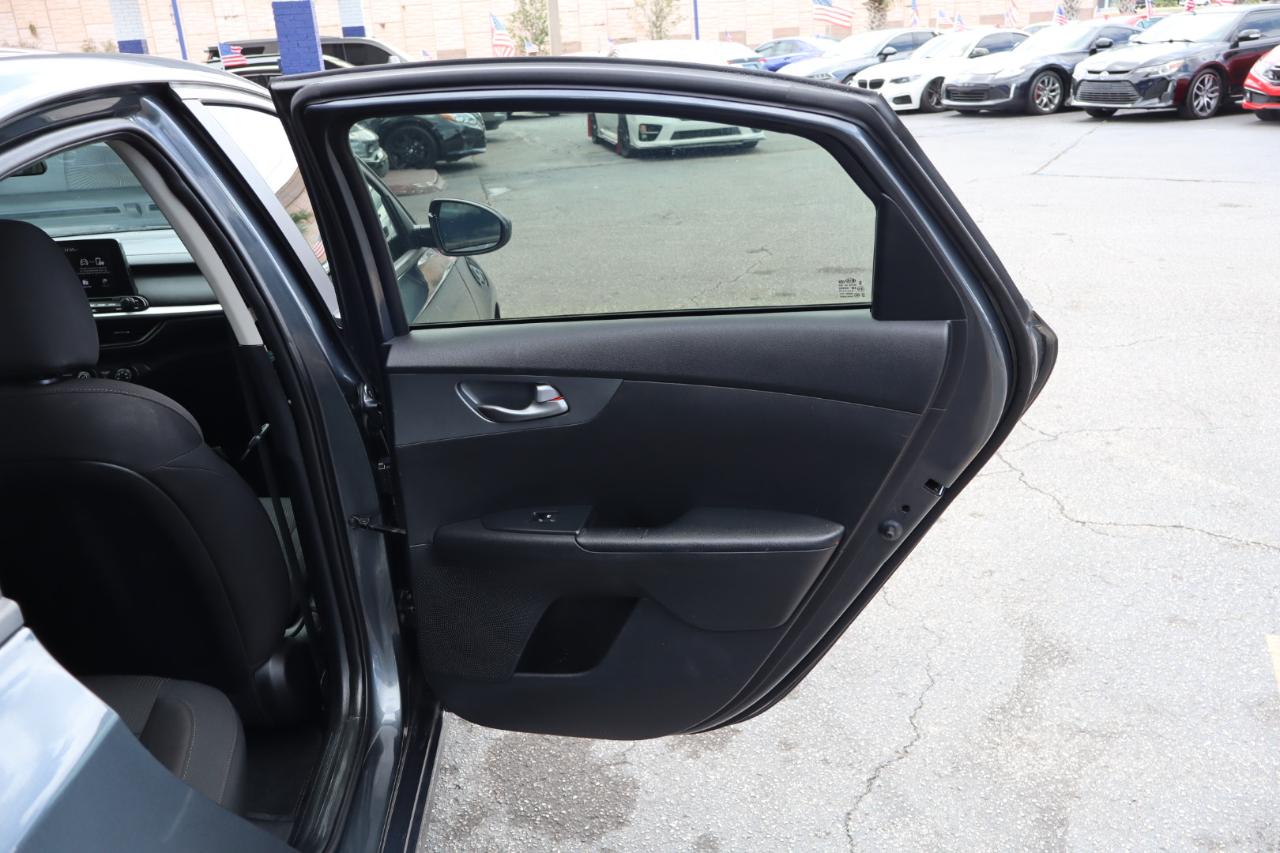 Kia Forte LXS IVT 2021