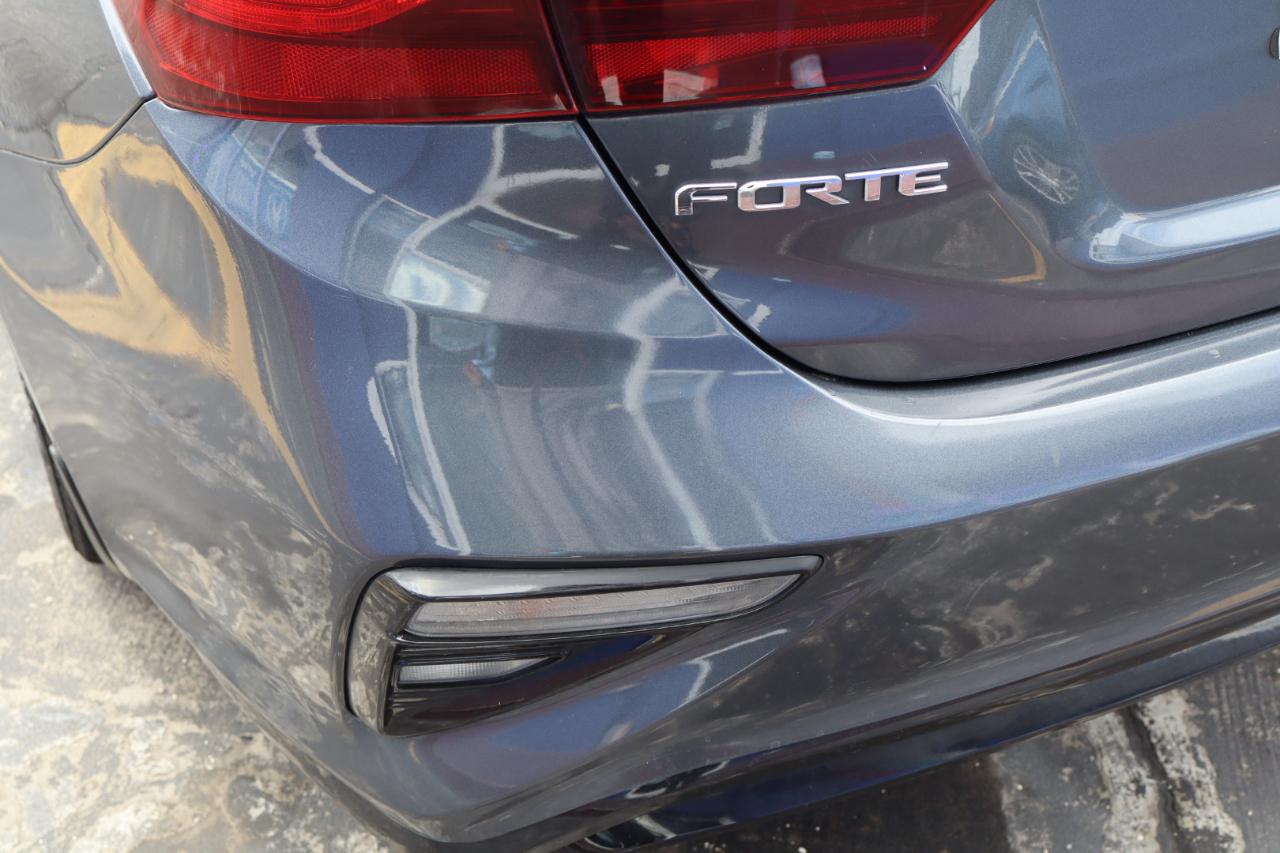 Kia Forte LXS IVT 2021