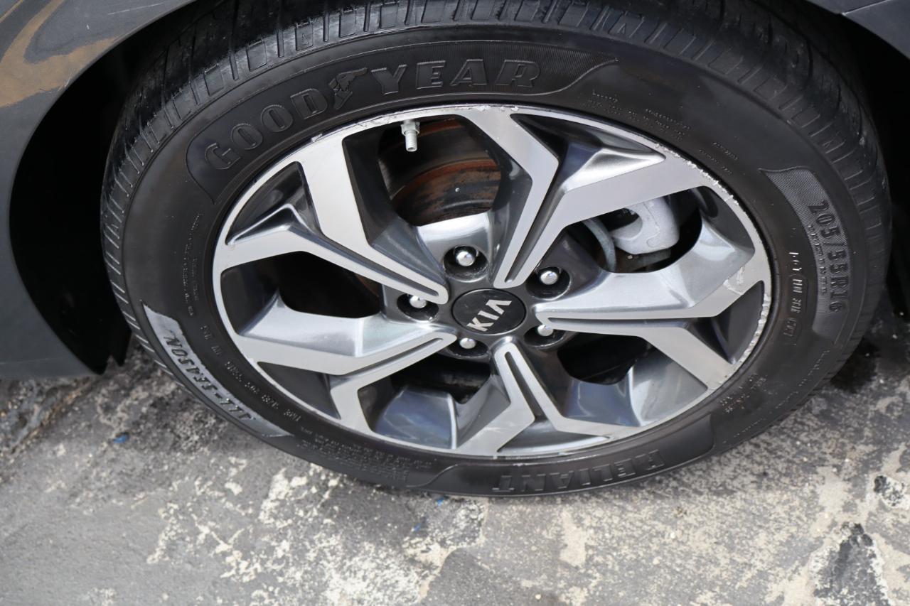 Kia Forte LXS IVT 2021