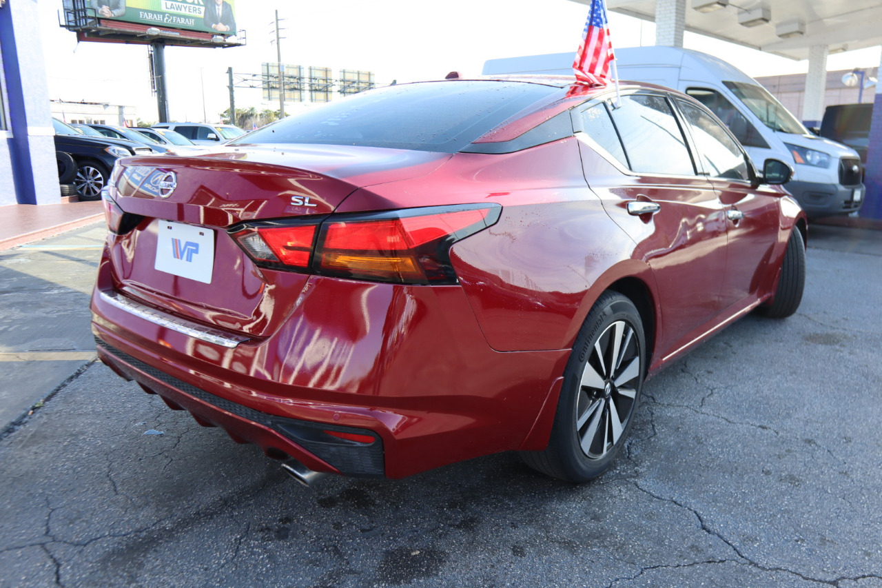 Nissan Altima 2.5 SL Sedan 2022
