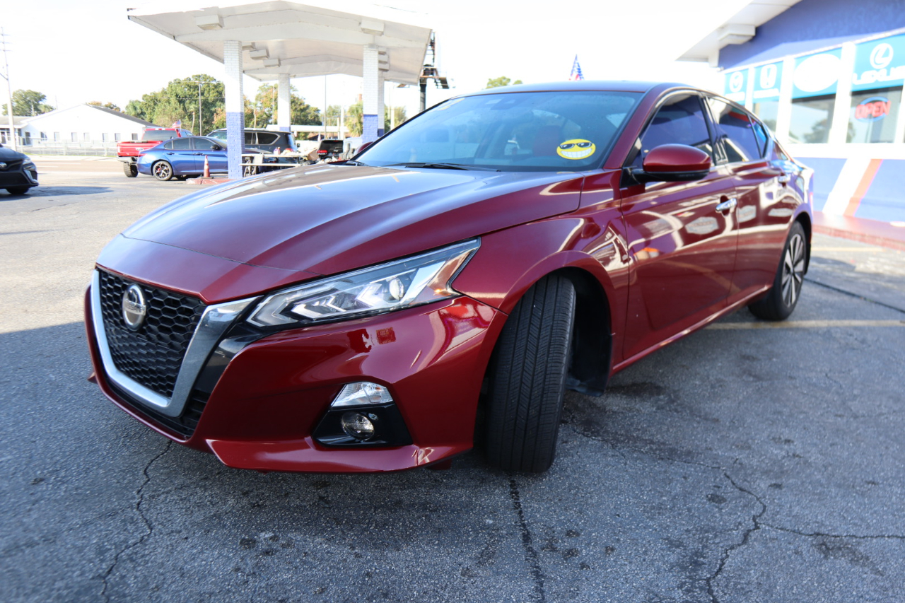 Nissan Altima 2.5 SL Sedan 2022