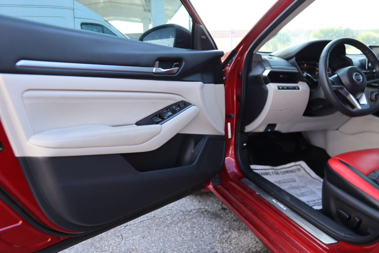 Nissan Altima 2.5 SL Sedan 2022