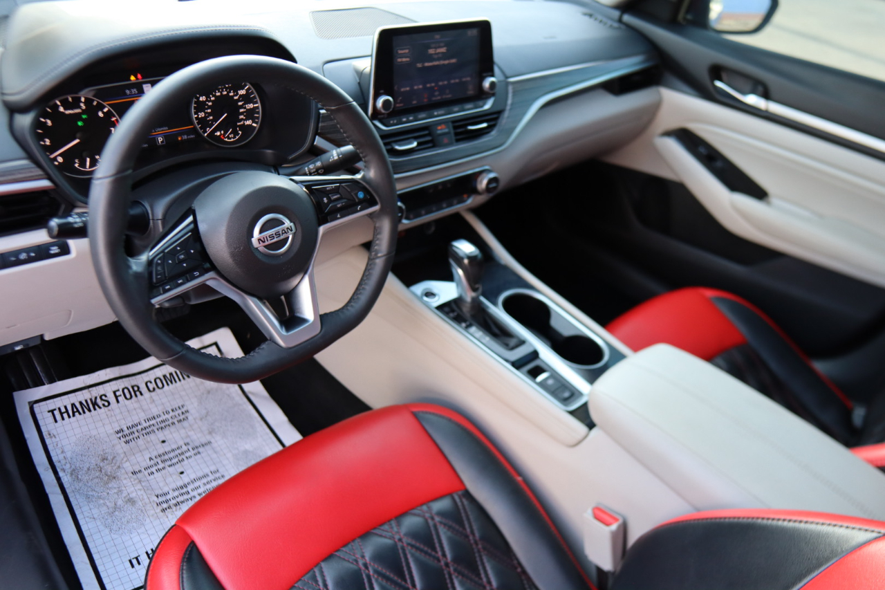 Nissan Altima 2.5 SL Sedan 2022