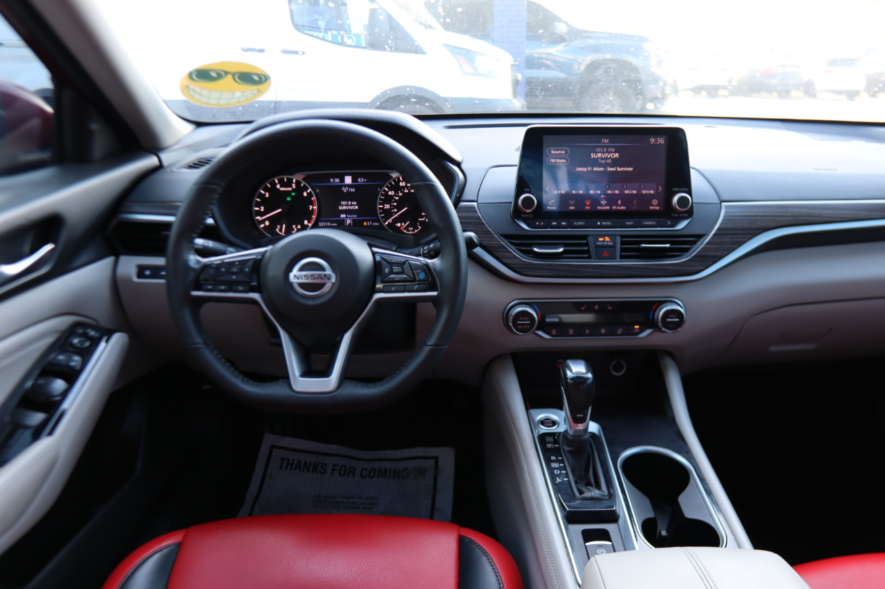 Nissan Altima 2.5 SL Sedan 2022