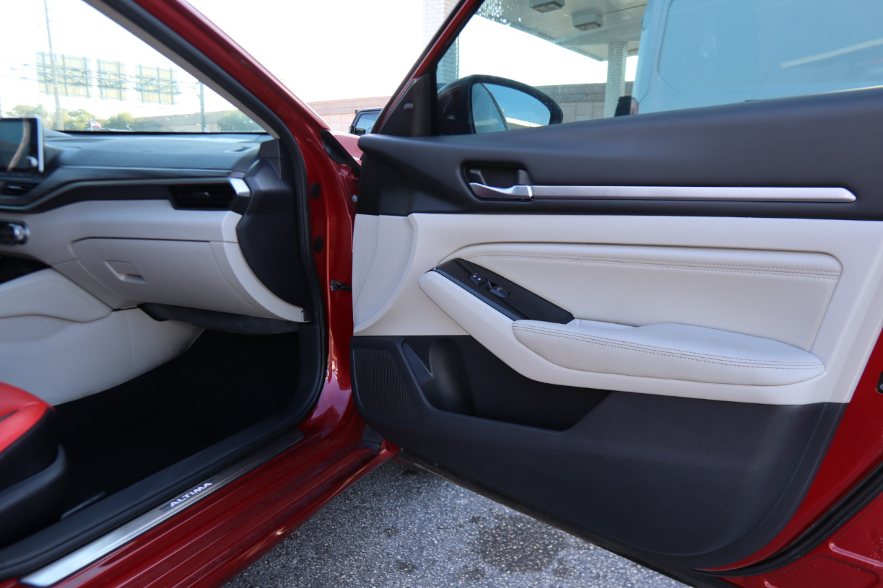 Nissan Altima 2.5 SL Sedan 2022