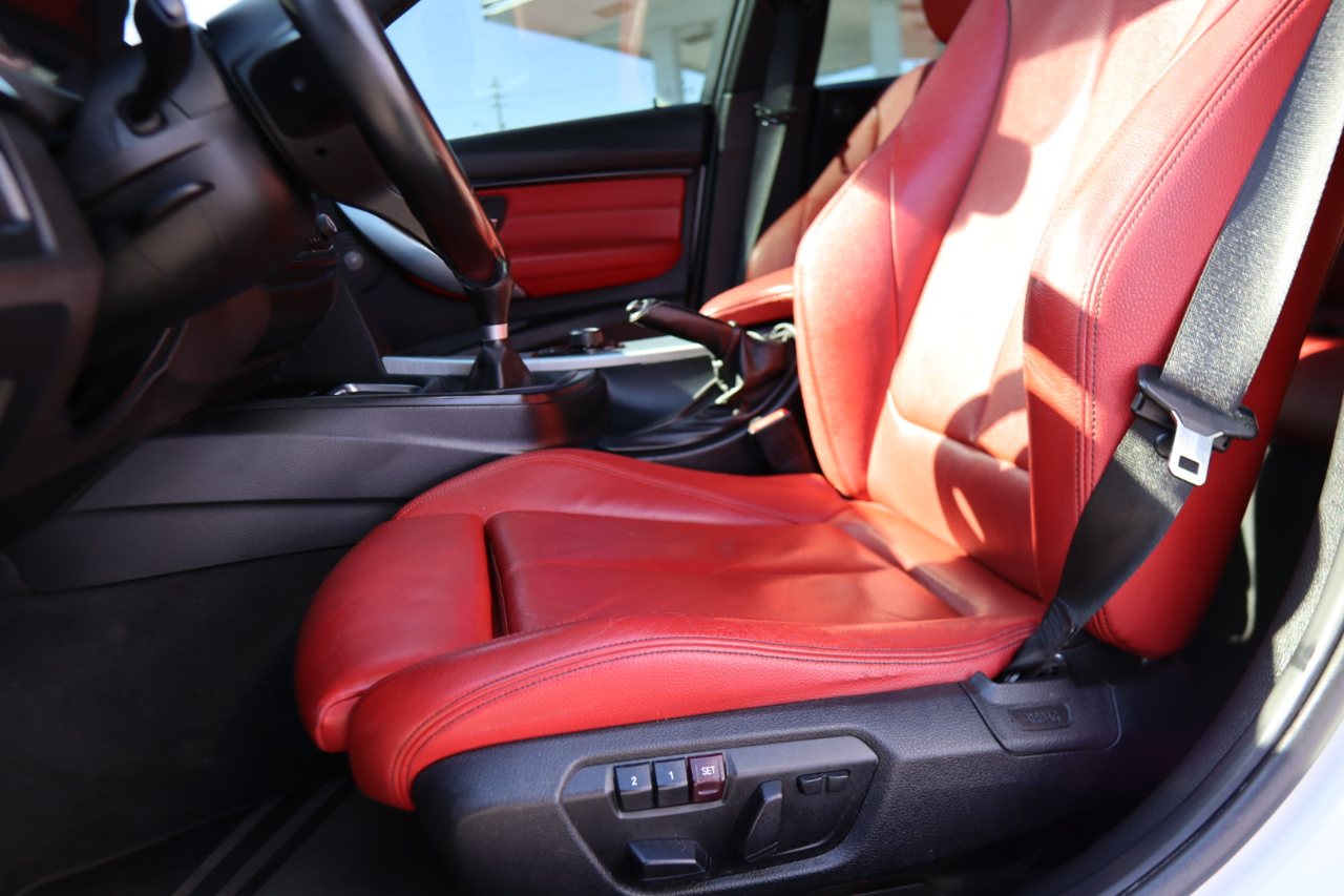 BMW 3 Series 4dr Sdn 335i RWD 2015