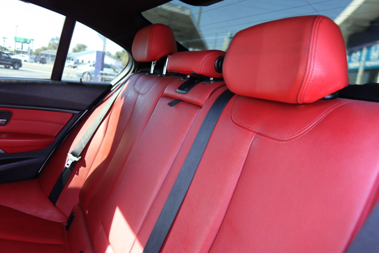 BMW 3 Series 4dr Sdn 335i RWD 2015