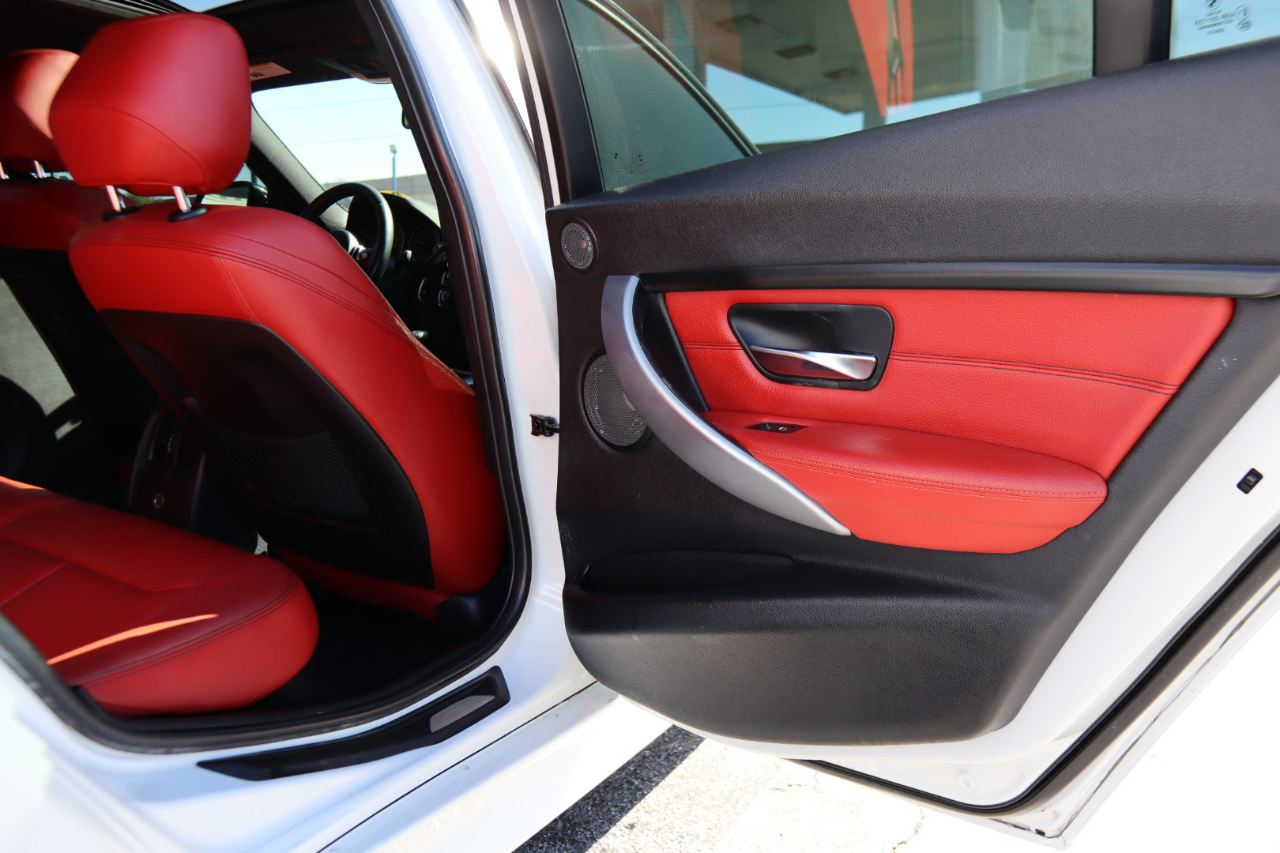 BMW 3 Series 4dr Sdn 335i RWD 2015