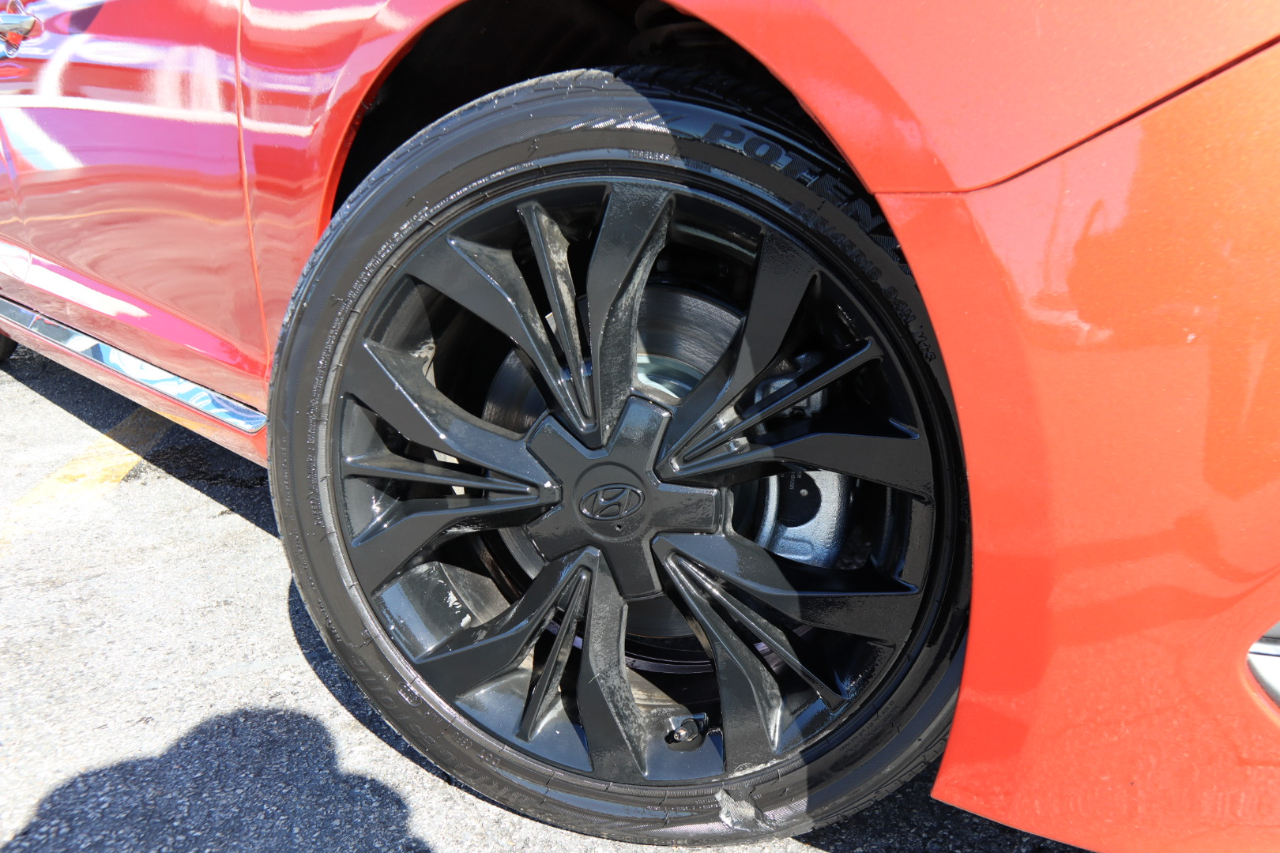 Hyundai Sonata 4dr Sdn 2.0T Limited w/Gray Accents 2015