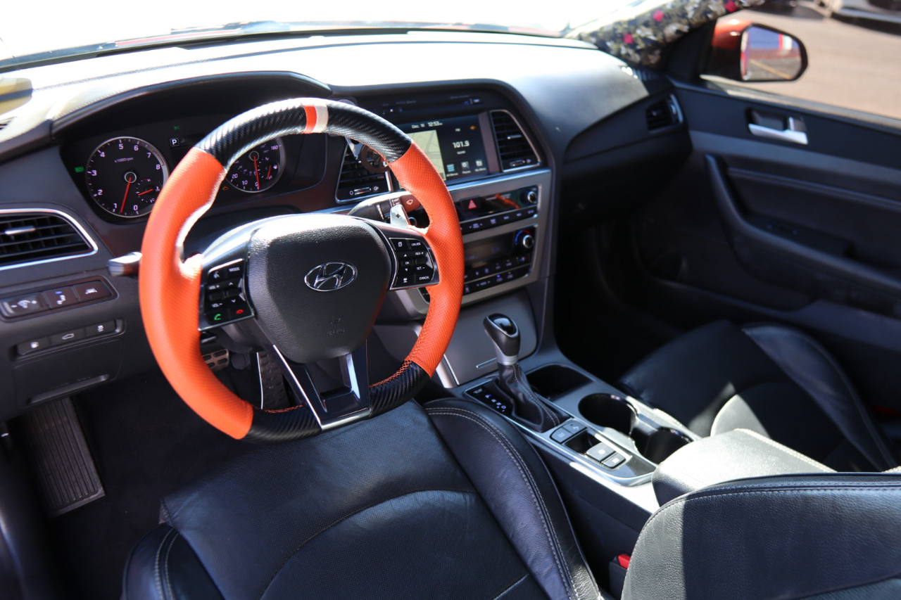 Hyundai Sonata 4dr Sdn 2.0T Limited w/Gray Accents 2015