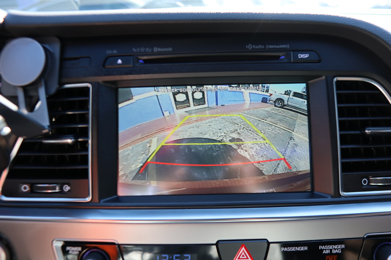 Hyundai Sonata 4dr Sdn 2.0T Limited w/Gray Accents 2015