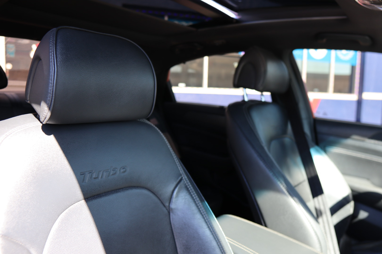 Hyundai Sonata 4dr Sdn 2.0T Limited w/Gray Accents 2015