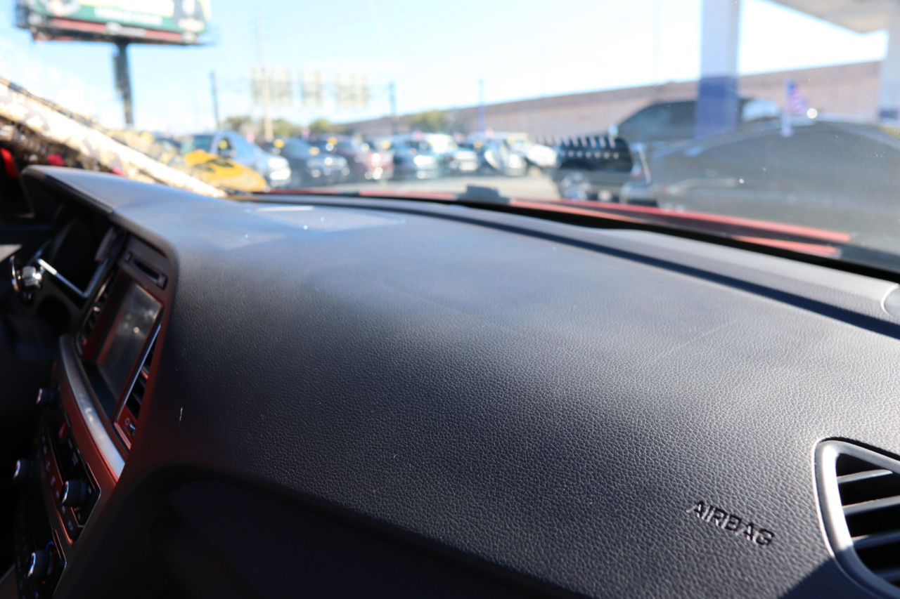 Hyundai Sonata 4dr Sdn 2.0T Limited w/Gray Accents 2015