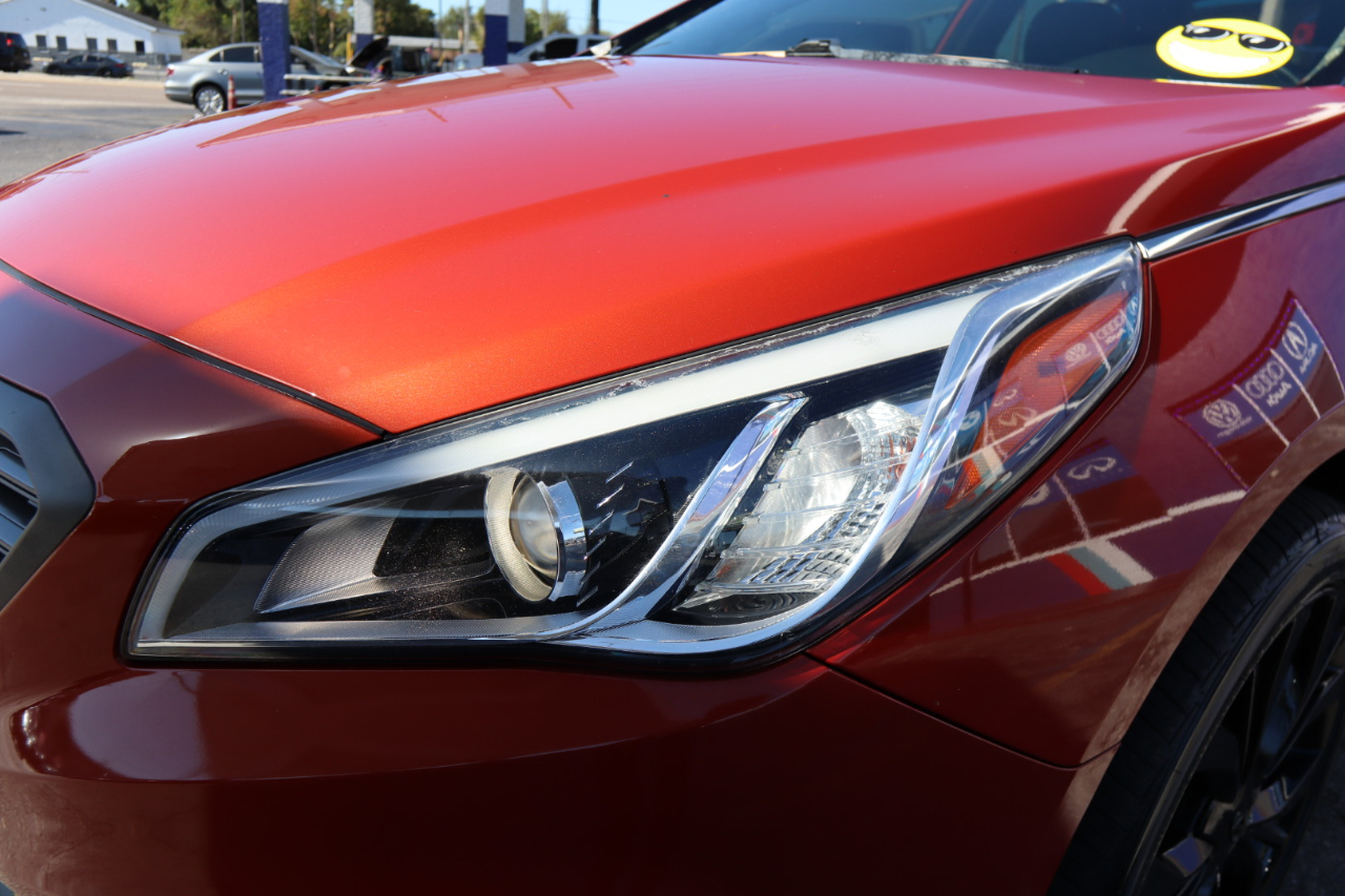 Hyundai Sonata 4dr Sdn 2.0T Limited w/Gray Accents 2015