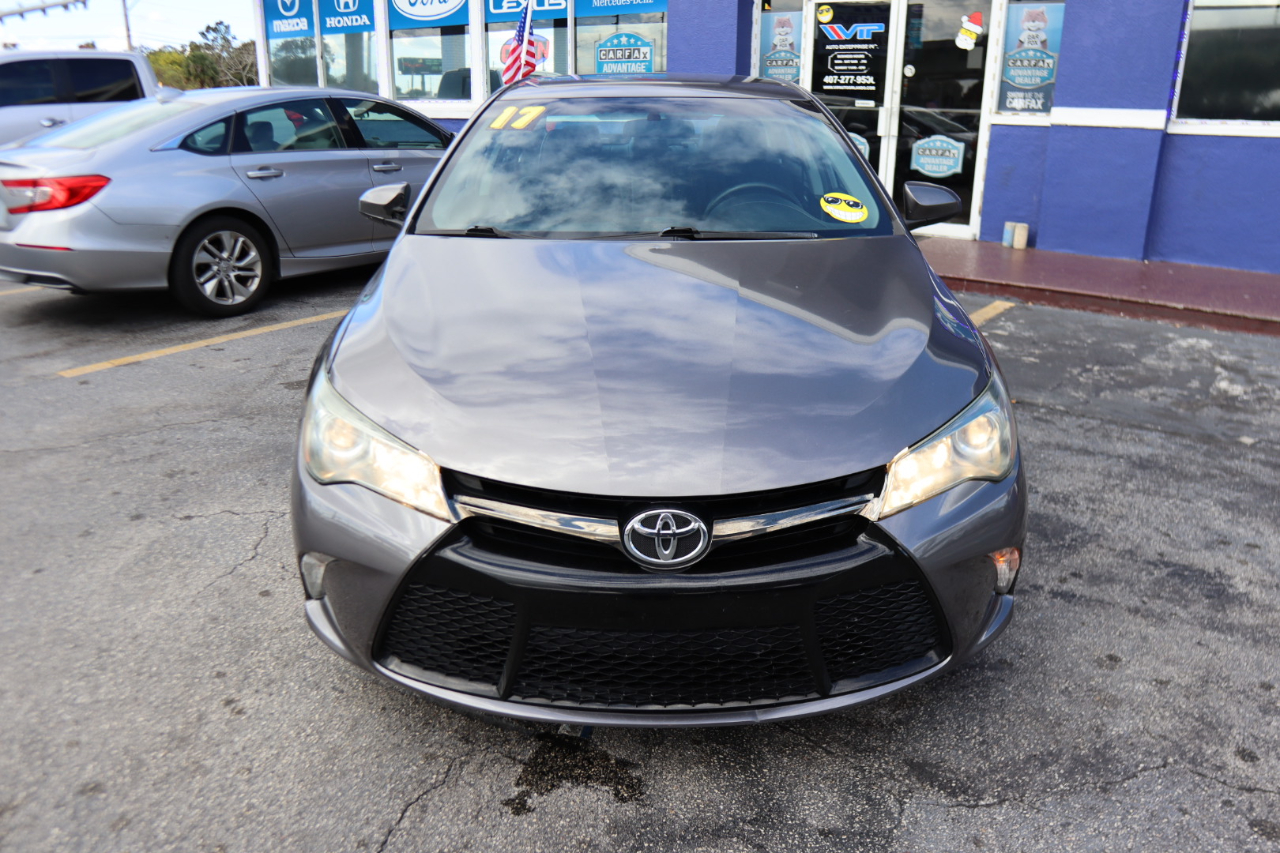 Toyota Camry XLE Auto (Natl) 2017