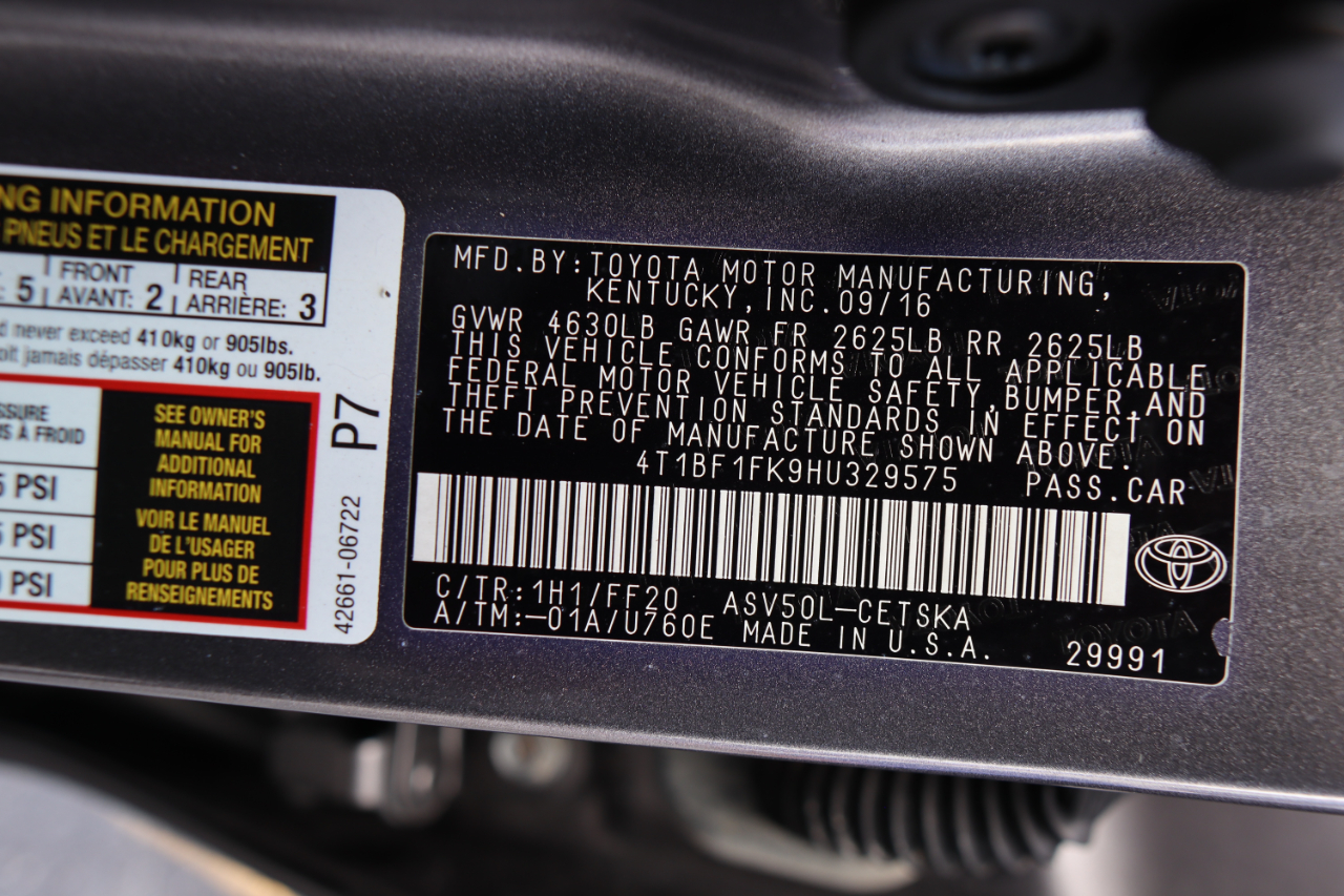 Toyota Camry XLE Auto (Natl) 2017