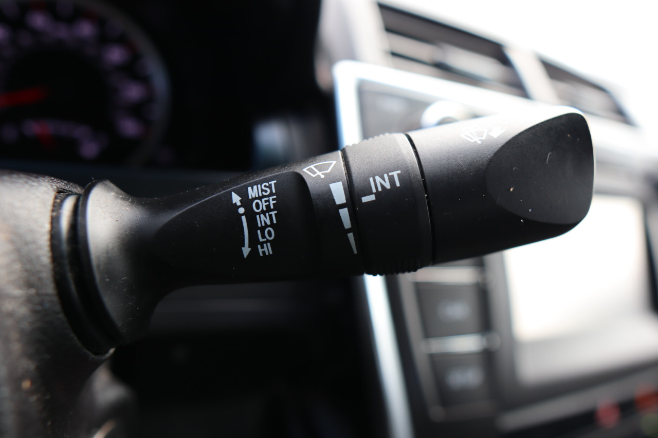 Toyota Camry XLE Auto (Natl) 2017