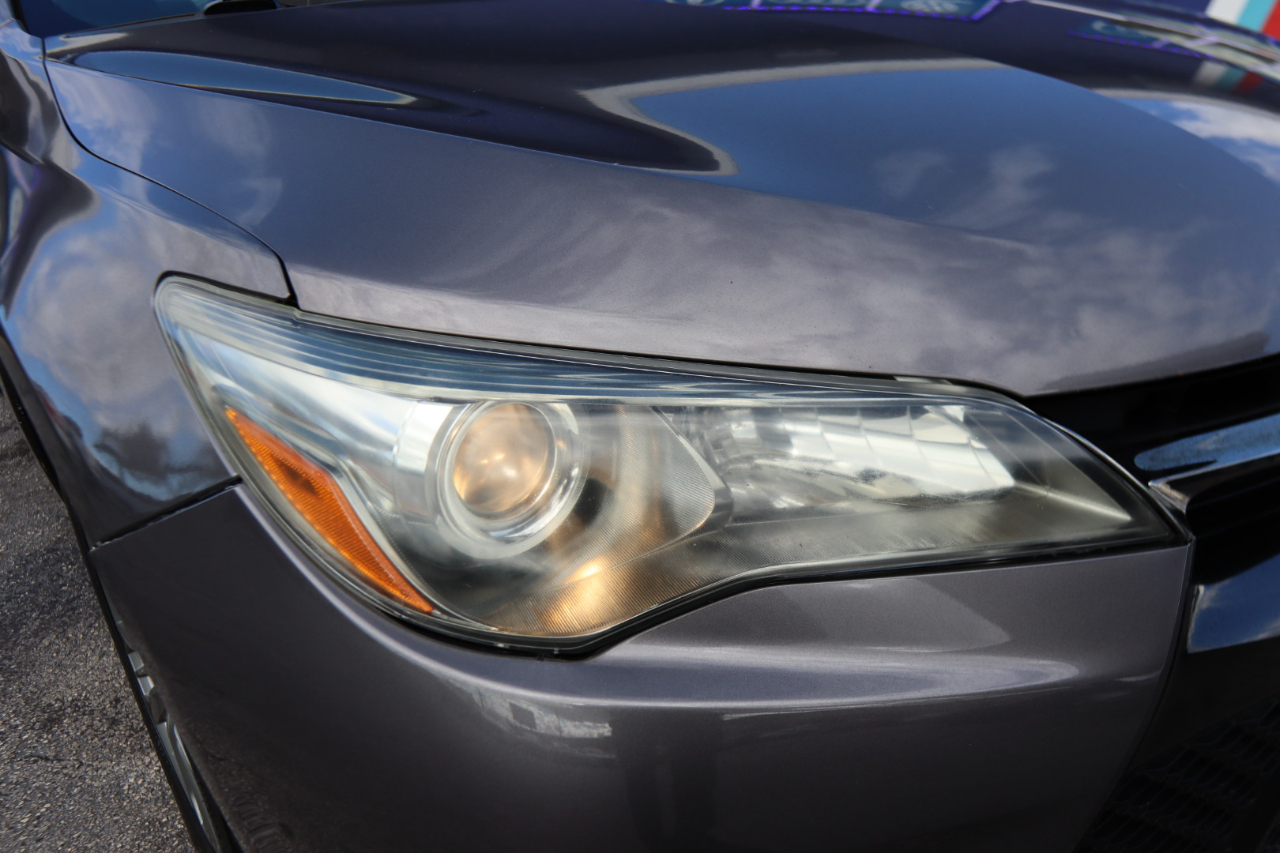 Toyota Camry XLE Auto (Natl) 2017