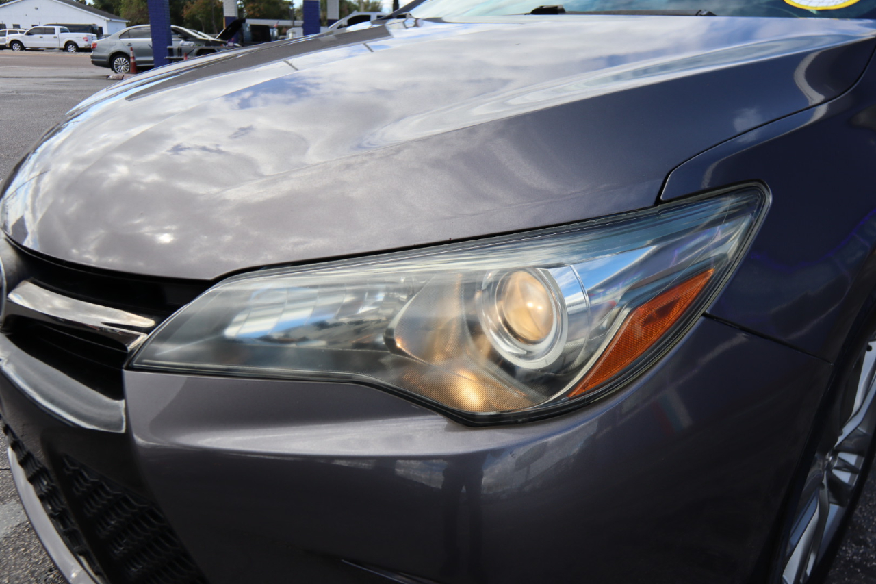 Toyota Camry XLE Auto (Natl) 2017