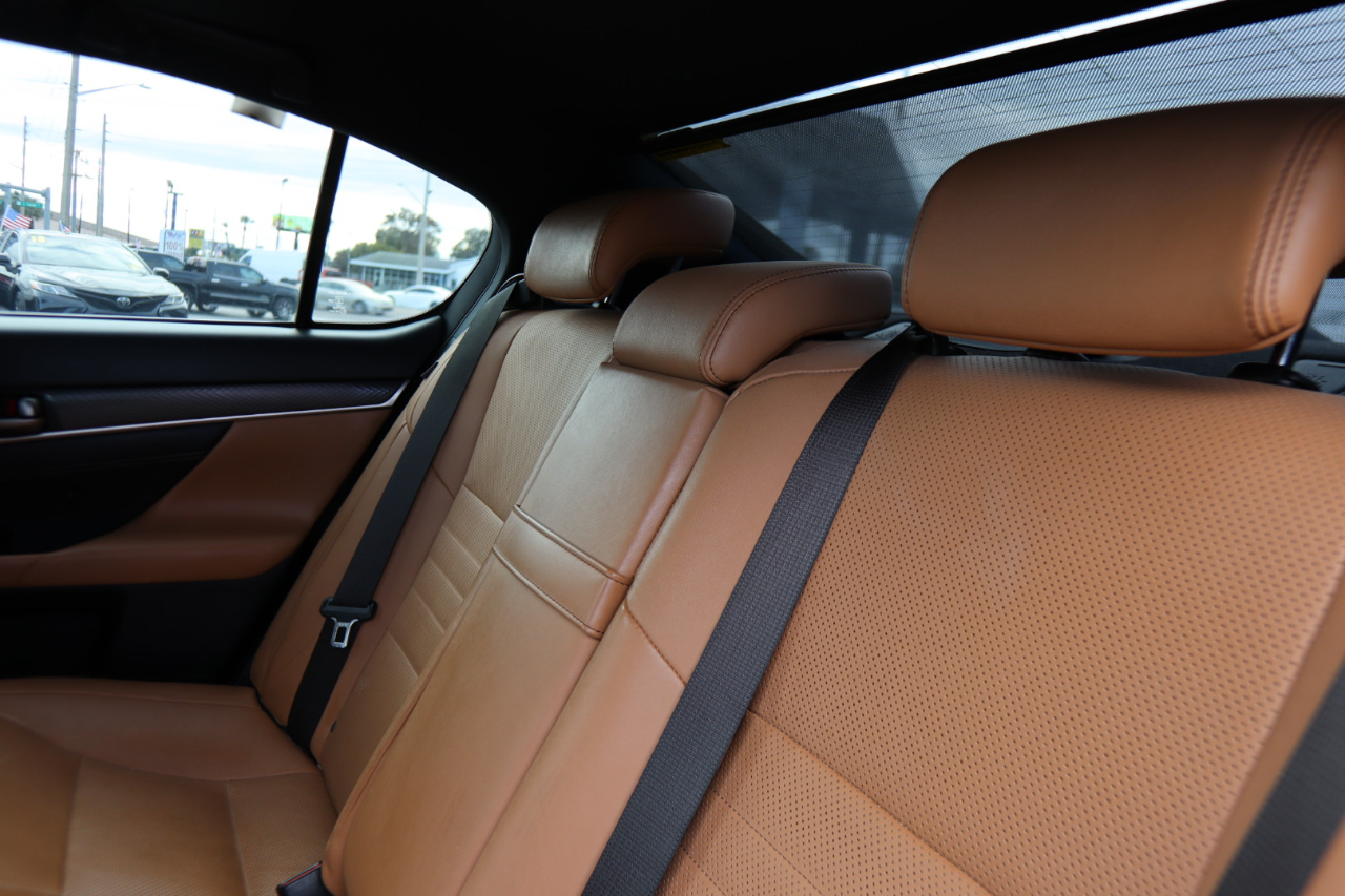 Lexus GS 350 4dr Sdn RWD 2016