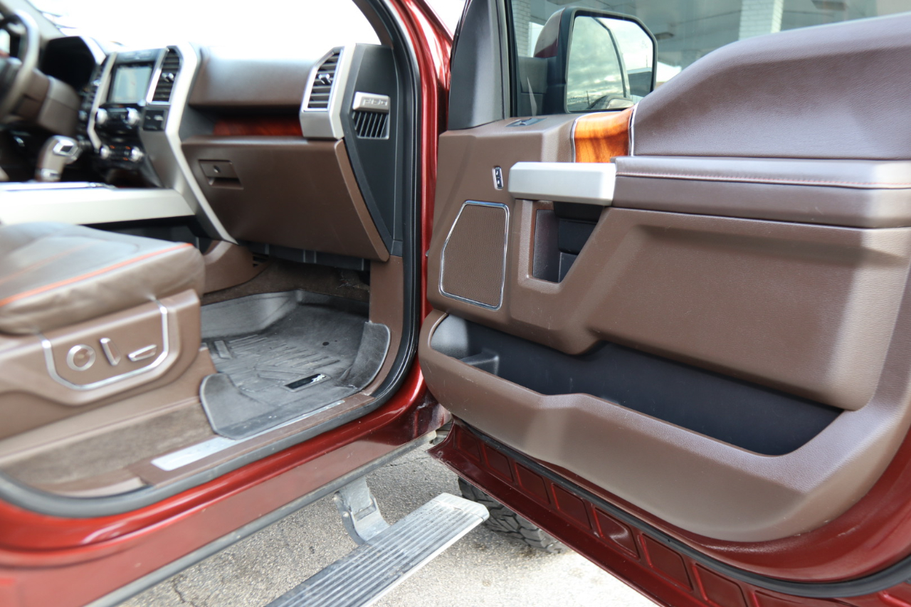 Ford F-150 4WD SuperCrew 145" King Ranch 2016