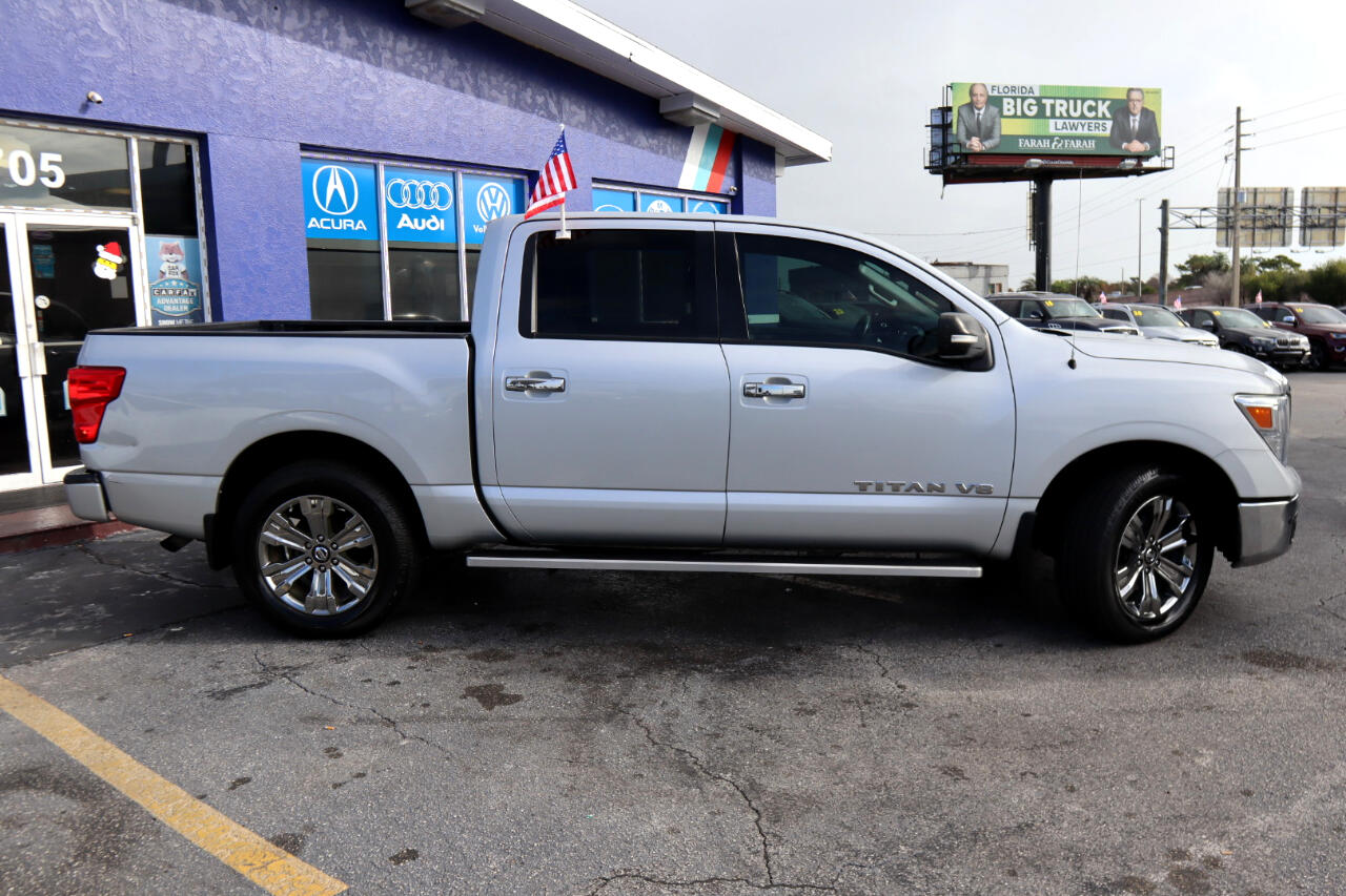 Nissan Titan 4x4 Crew Cab SV 2018