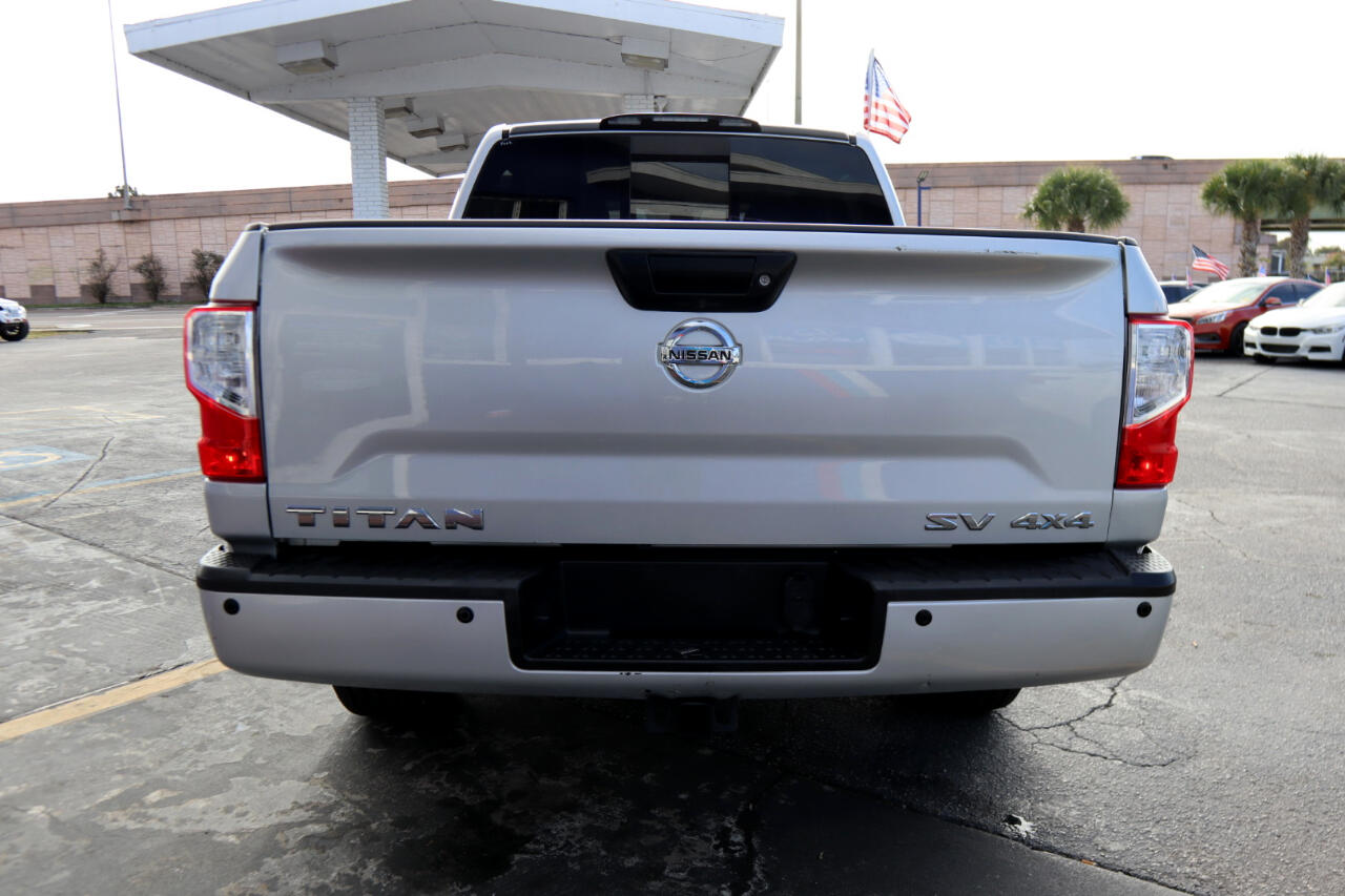 Nissan Titan 4x4 Crew Cab SV 2018