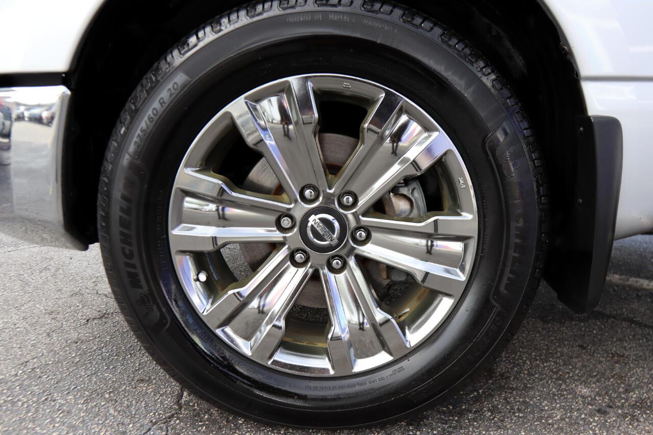 Nissan Titan 4x4 Crew Cab SV 2018