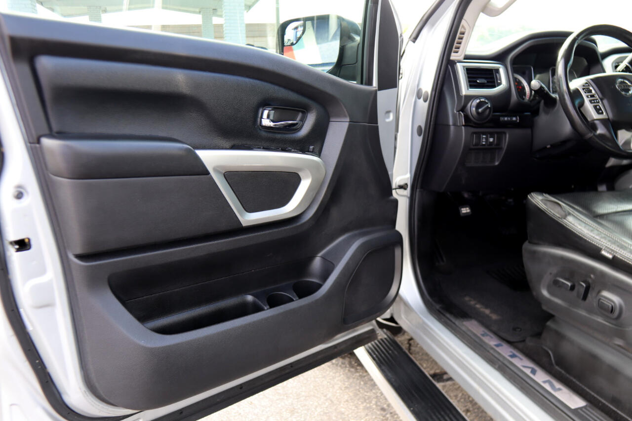 Nissan Titan 4x4 Crew Cab SV 2018