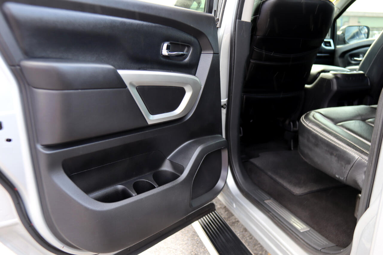 Nissan Titan 4x4 Crew Cab SV 2018