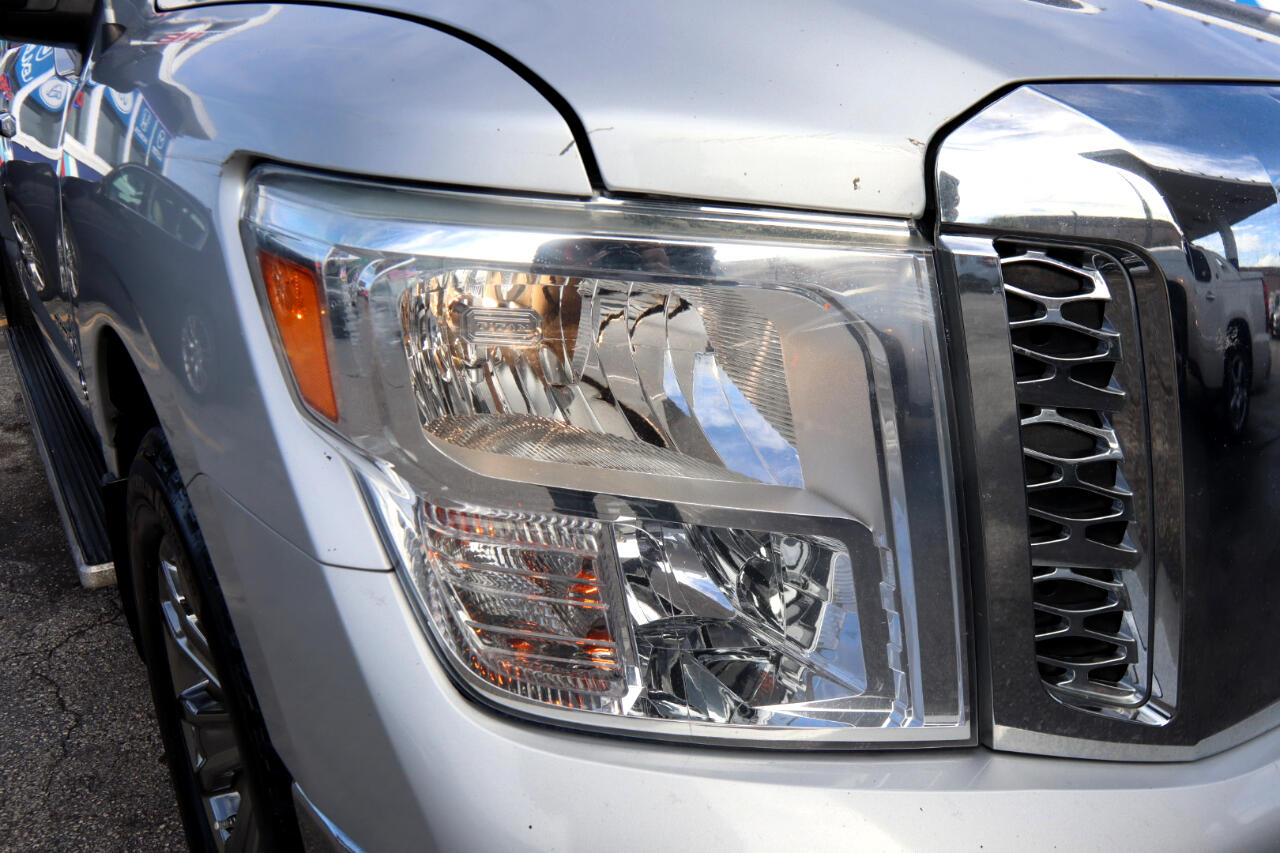 Nissan Titan 4x4 Crew Cab SV 2018