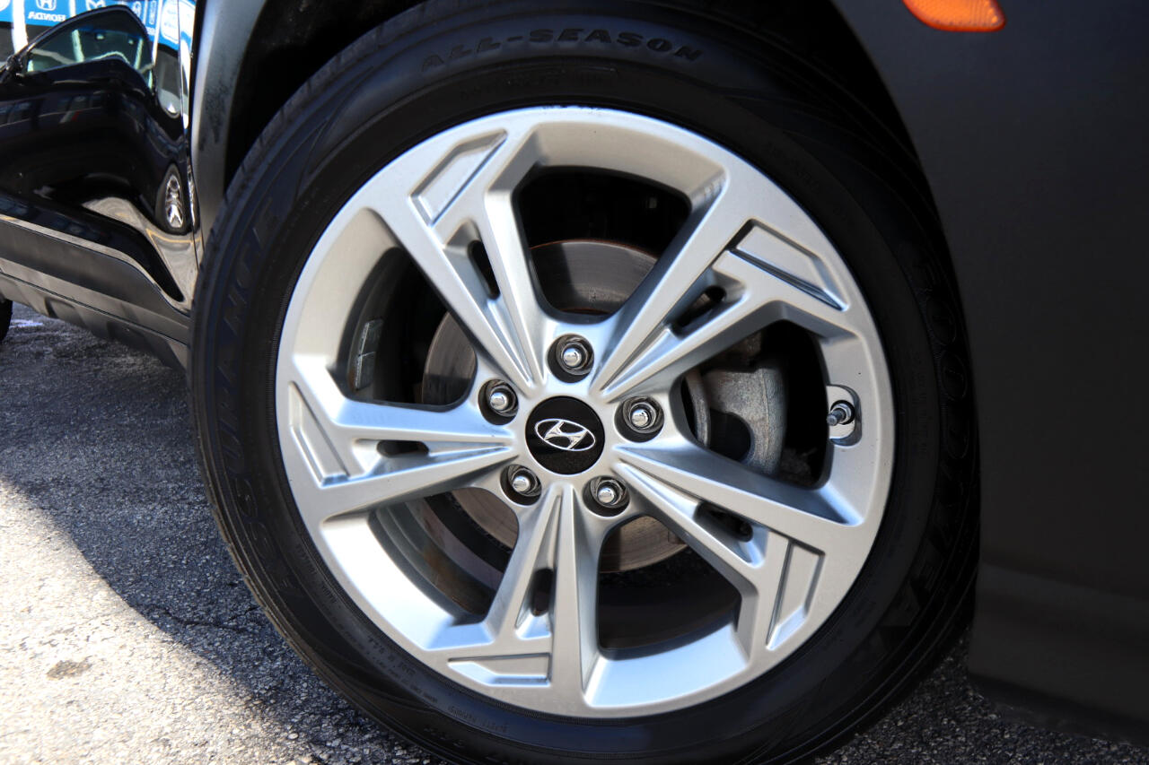 Hyundai Kona SEL Auto FWD 2022