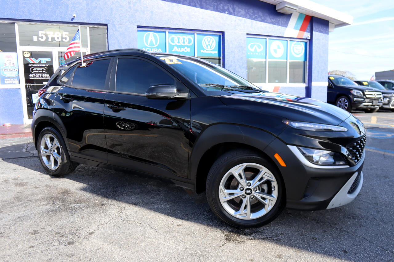 Hyundai Kona SEL Auto FWD 2022