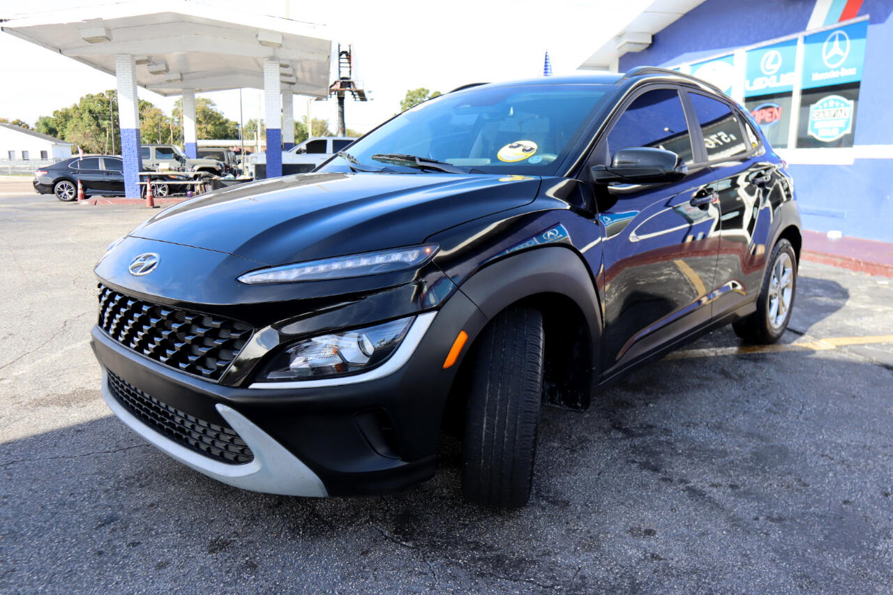 Hyundai Kona SEL Auto FWD 2022