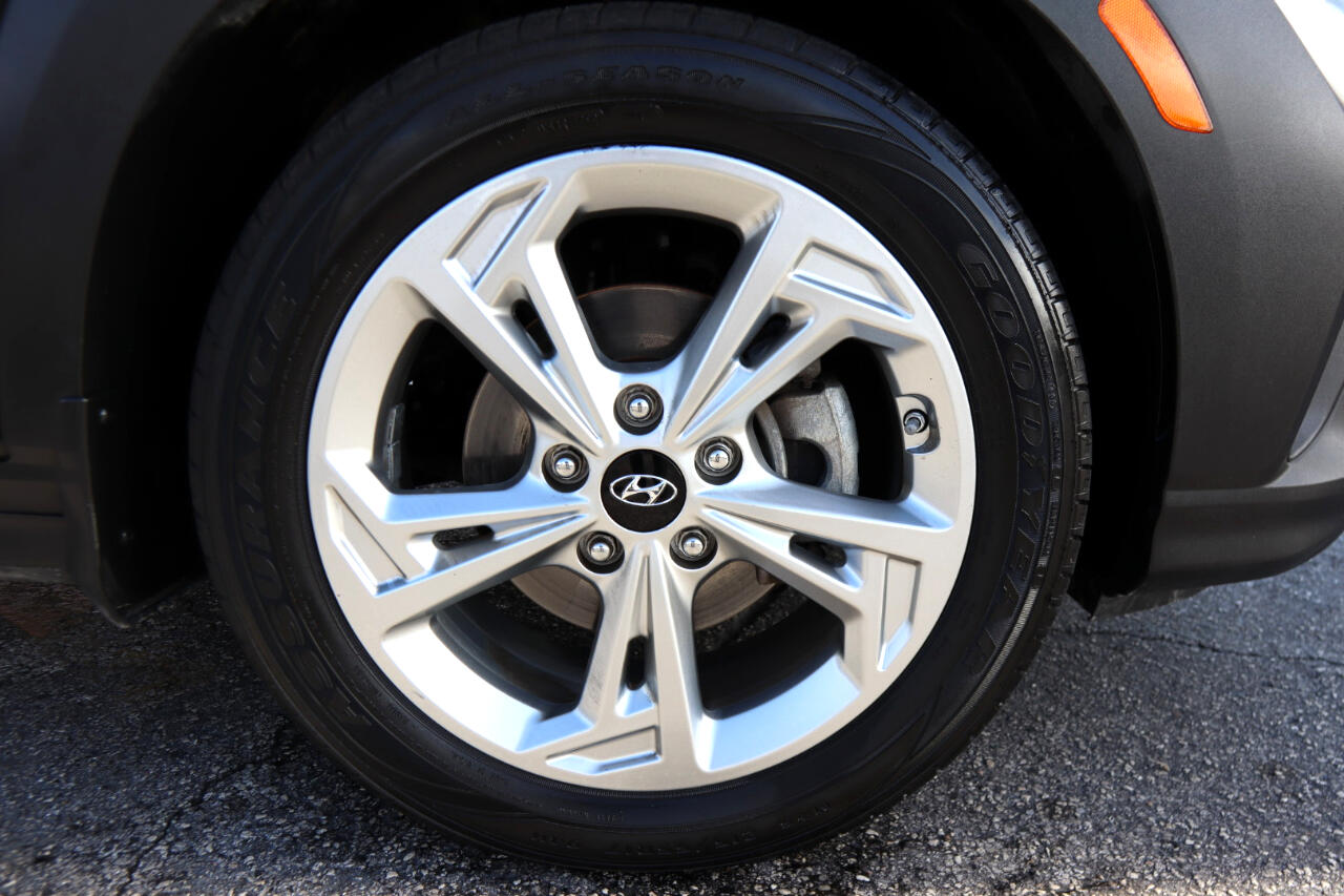 Hyundai Kona SEL Auto FWD 2022