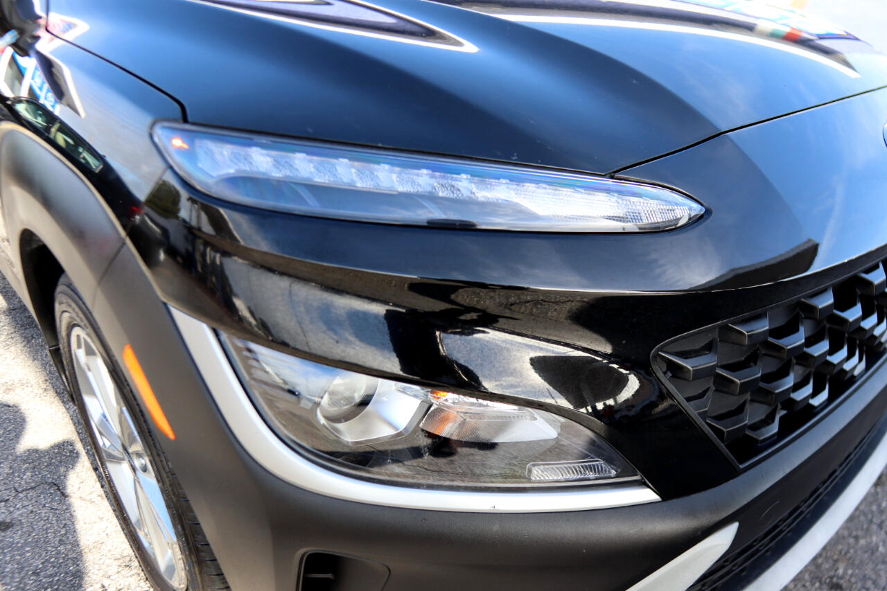 Hyundai Kona SEL Auto FWD 2022