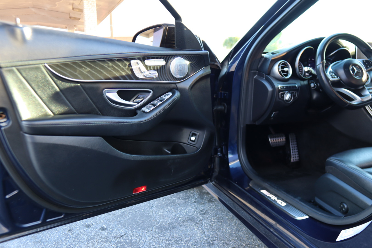 Mercedes-Benz C-Class AMG C 43 4MATIC Sedan 2017