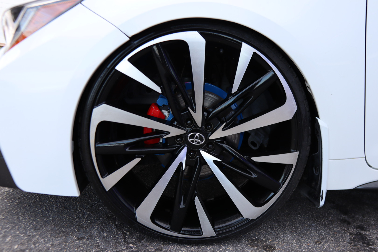 Toyota Corolla Nightshade CVT (Natl) 2020