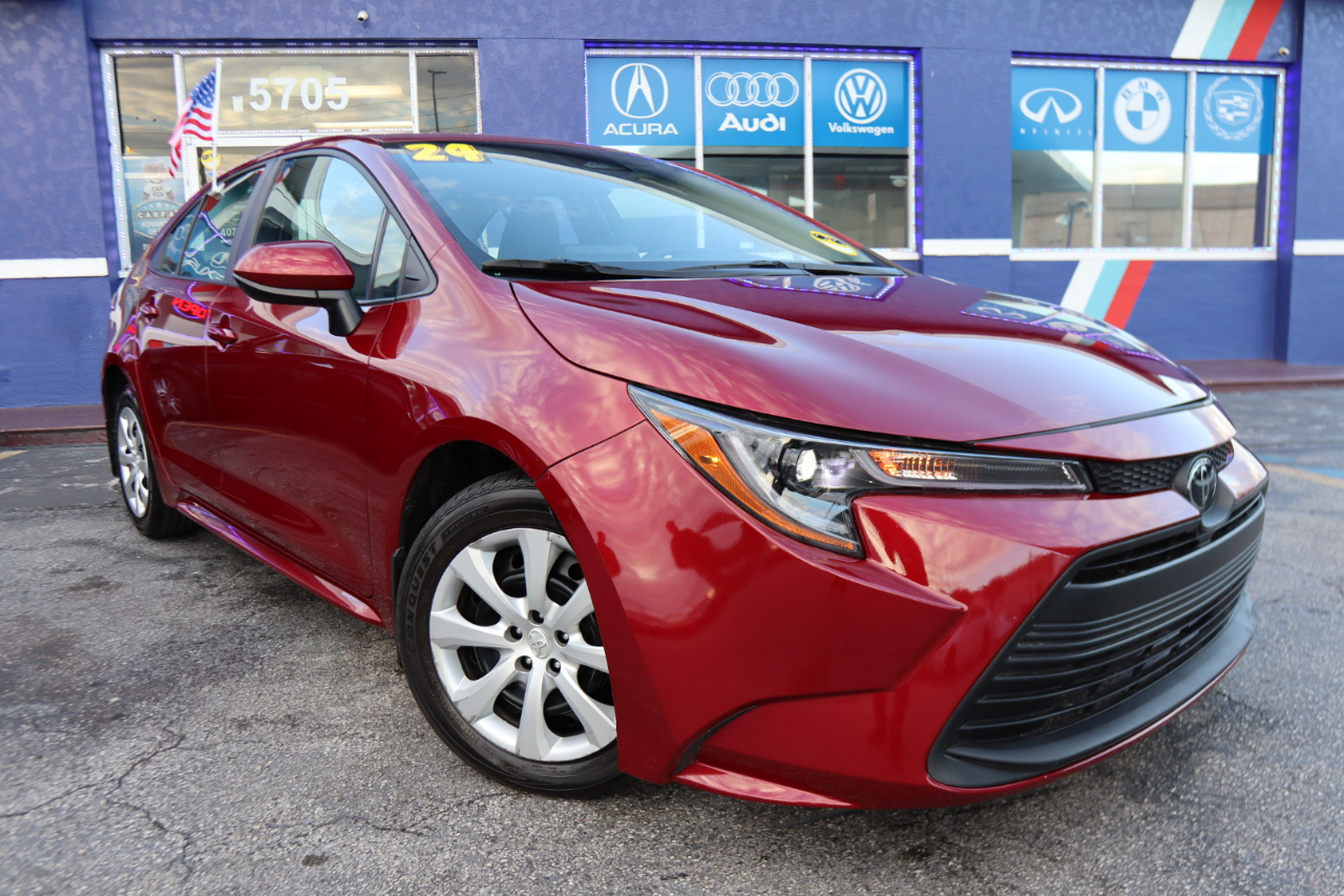 Toyota Corolla LE CVT (Natl) 2024