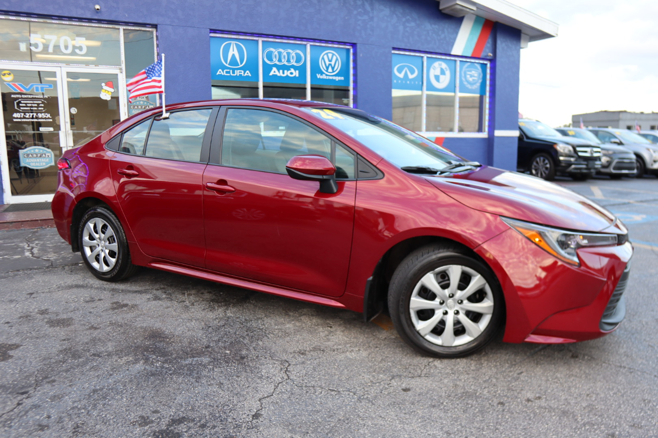 Toyota Corolla LE CVT (Natl) 2024