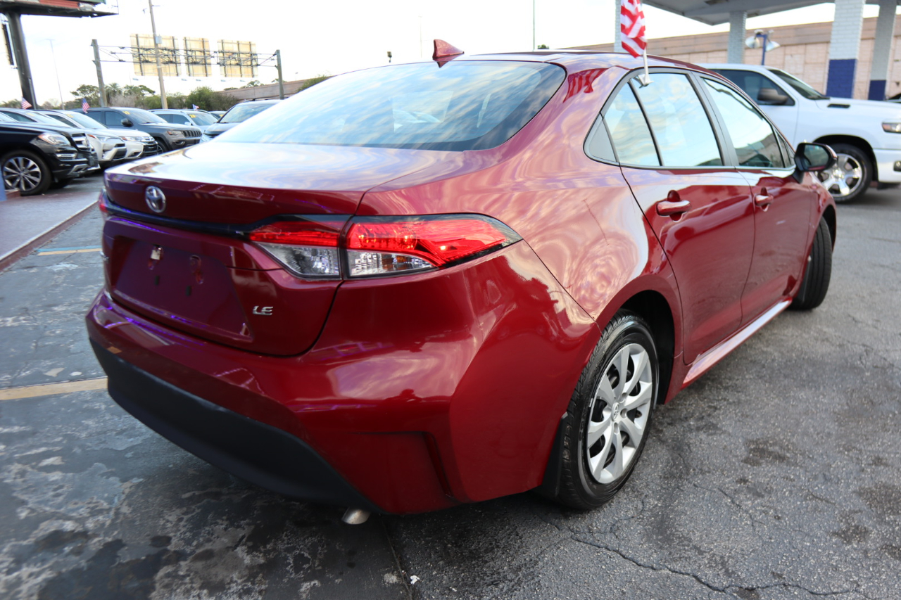 Toyota Corolla LE CVT (Natl) 2024